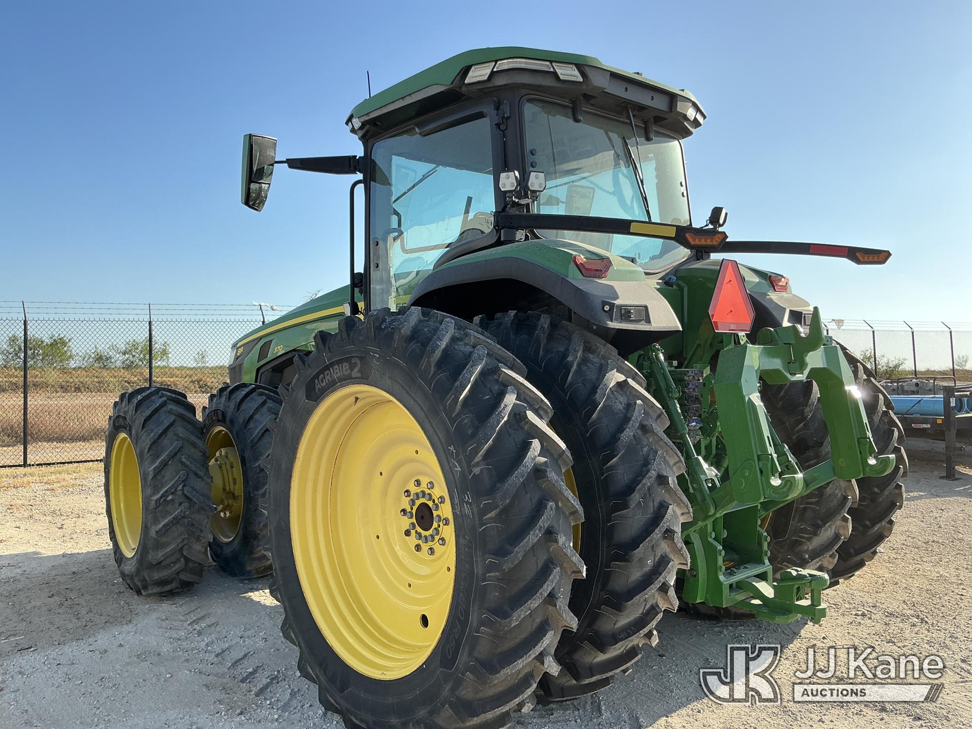 2023 John Deere 8R 370