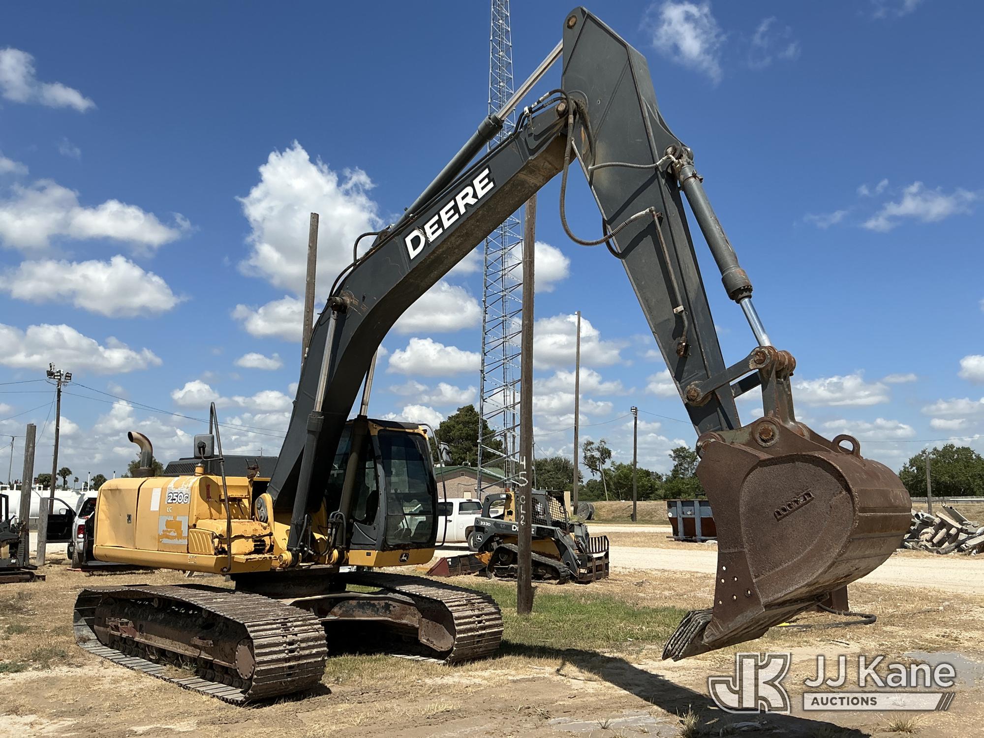 2012 John Deere 250G LC