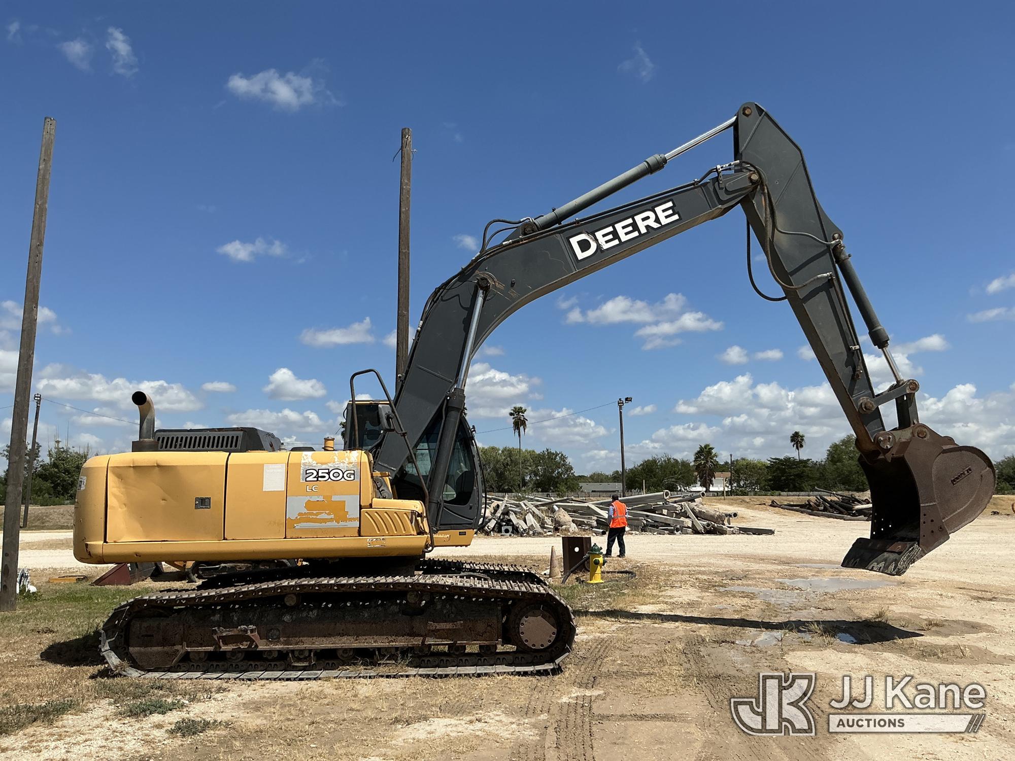 2012 John Deere 250G LC
