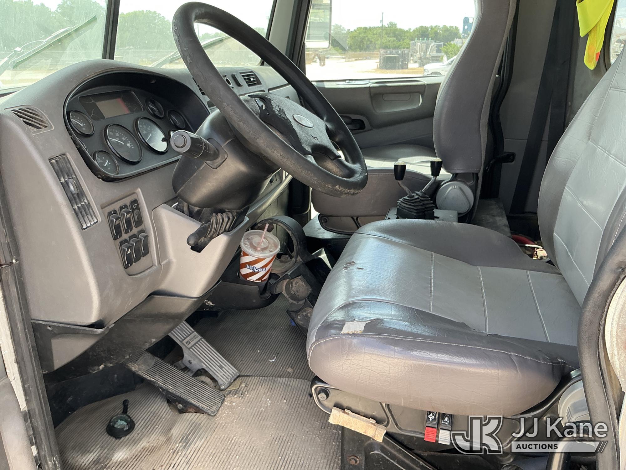 2014 Peterbilt 348