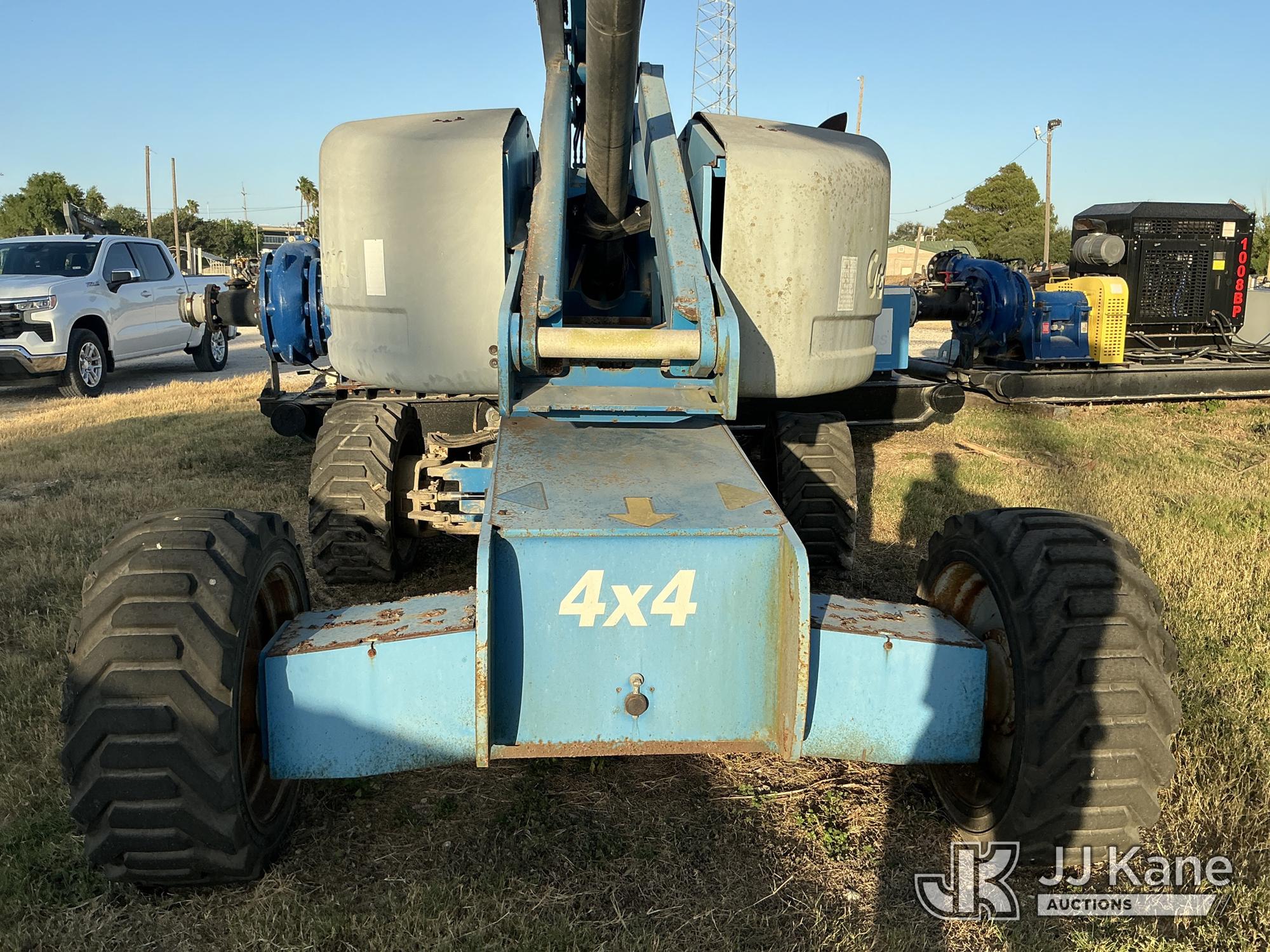 2010 Genie S-60 4X4