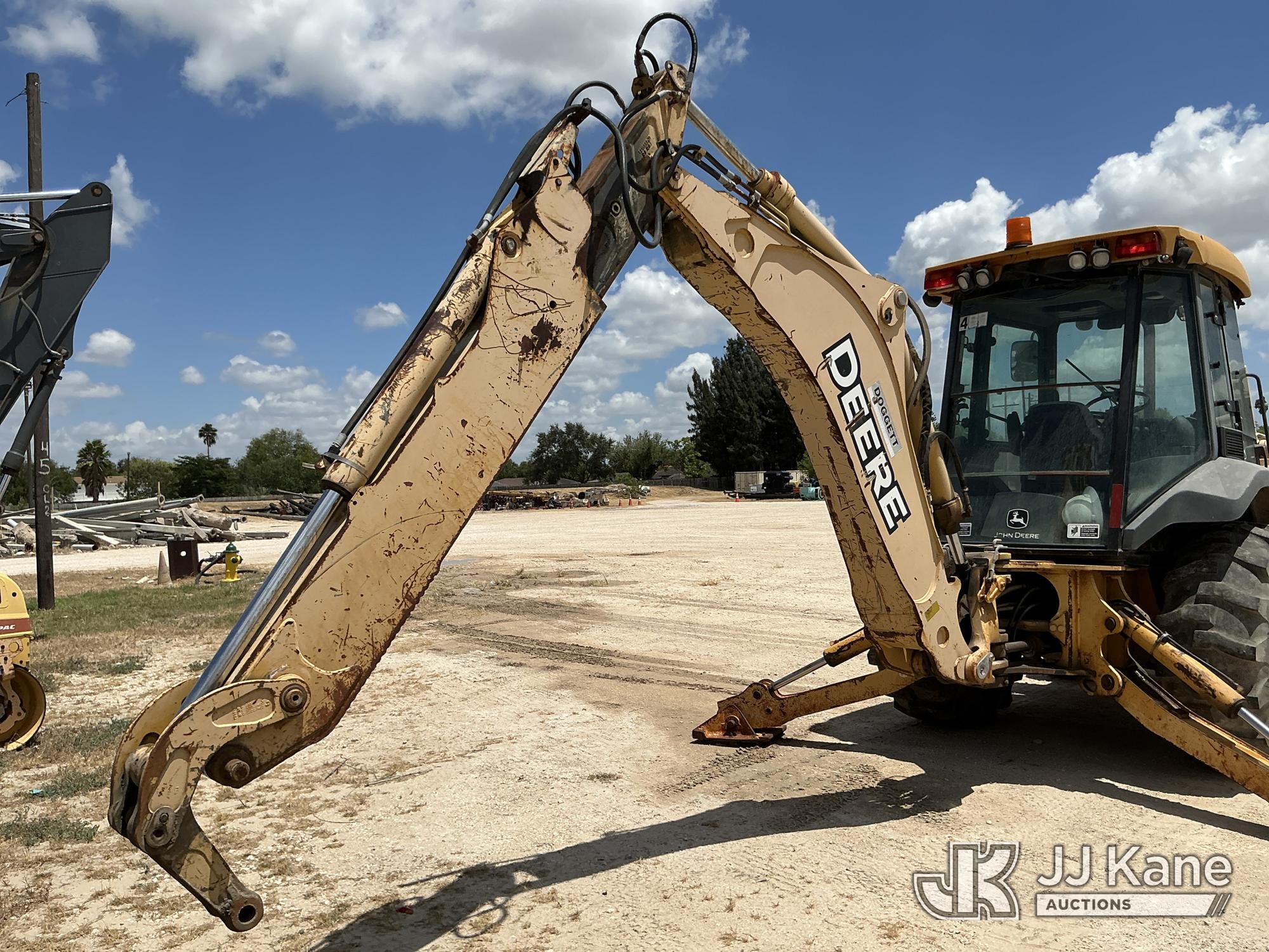 2011 John Deere 410J