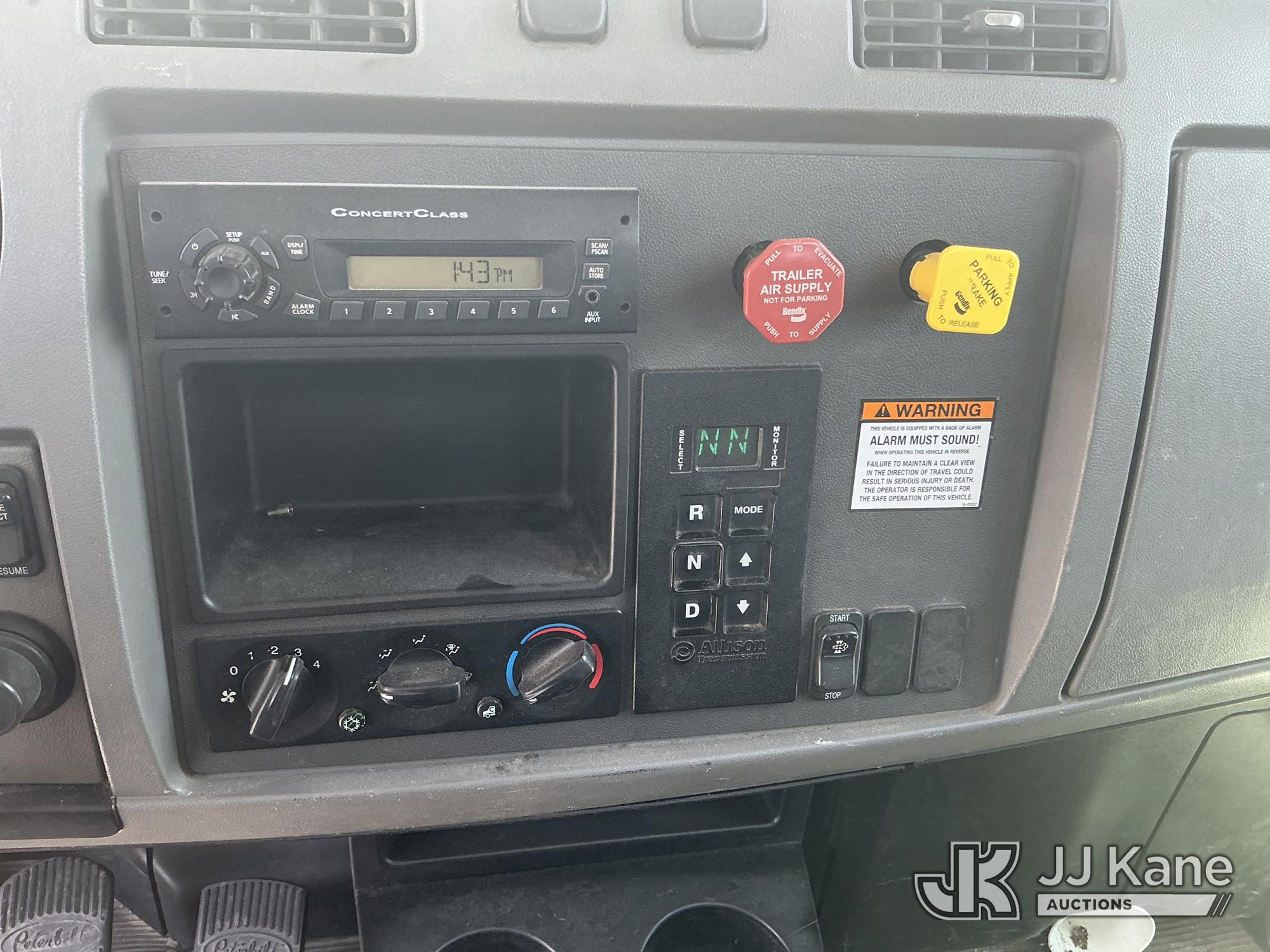 2013 Peterbilt 337
