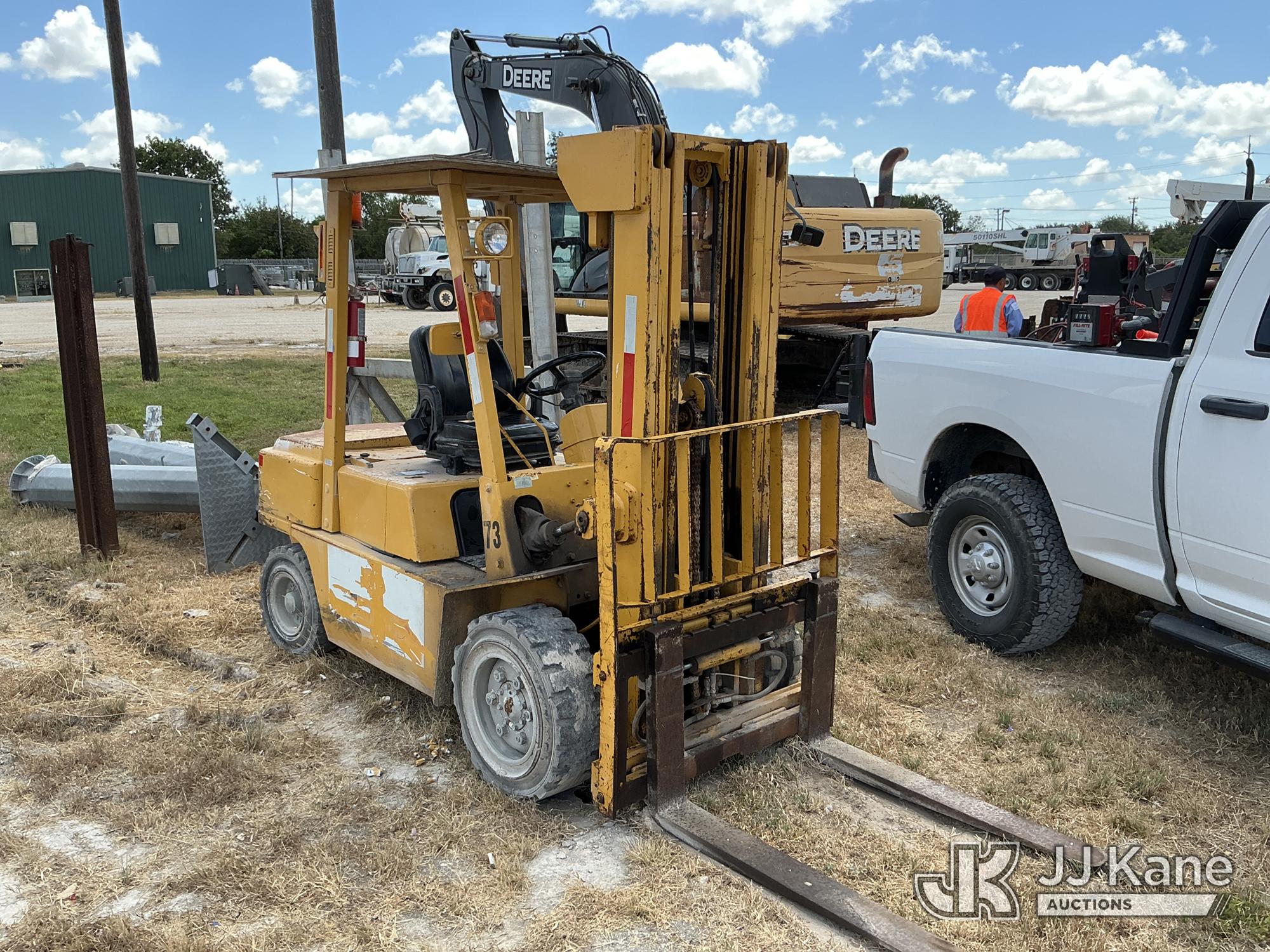 Photo of Nissan UGJ02A30V