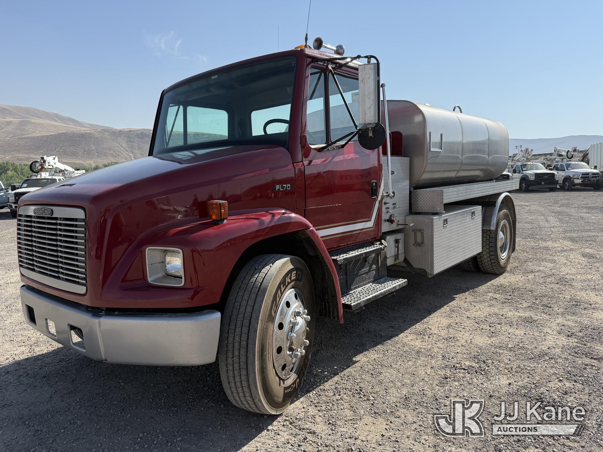 Photo of a 1996 Freightliner FL70