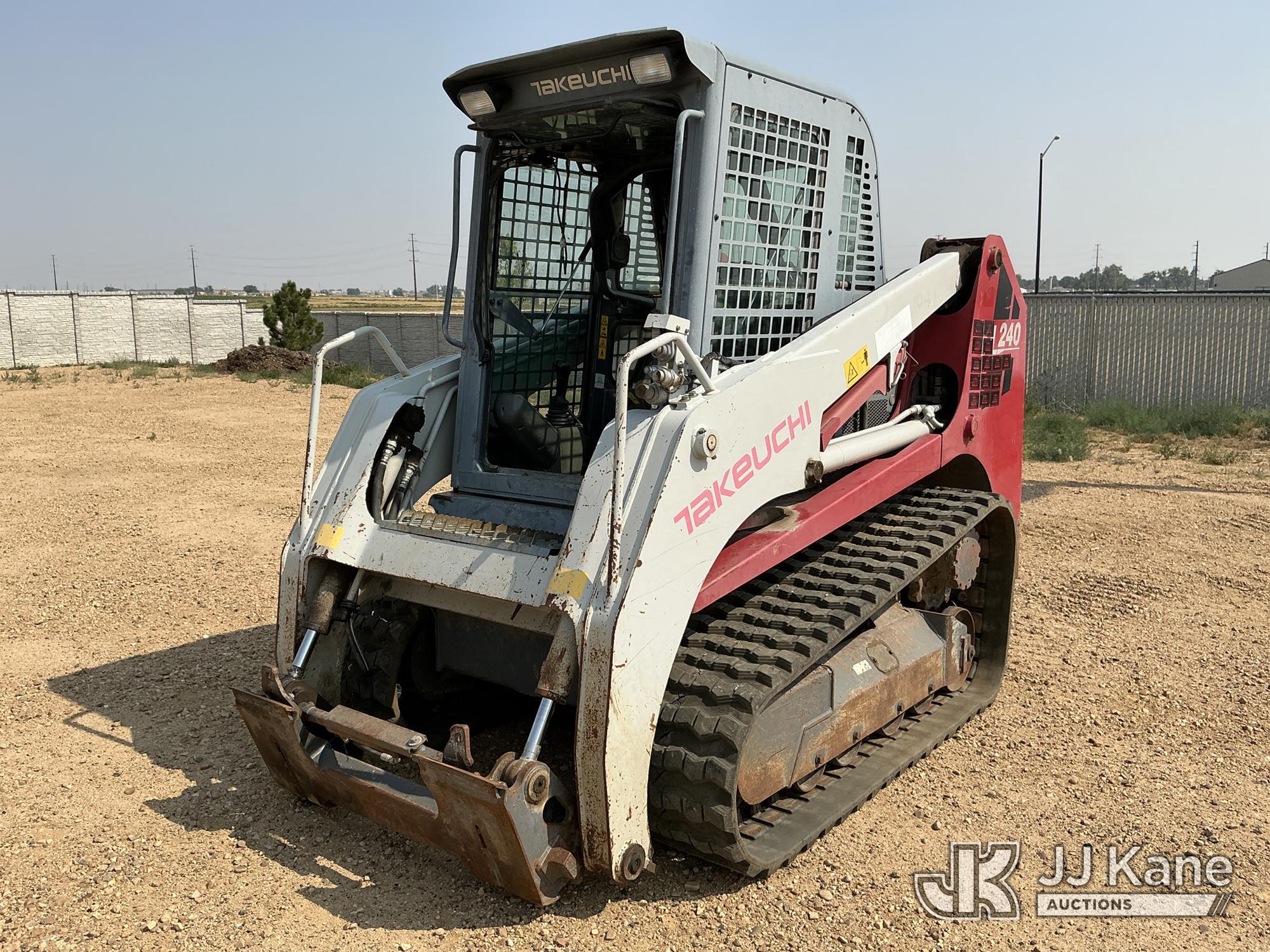 2011 Takeuchi TL240