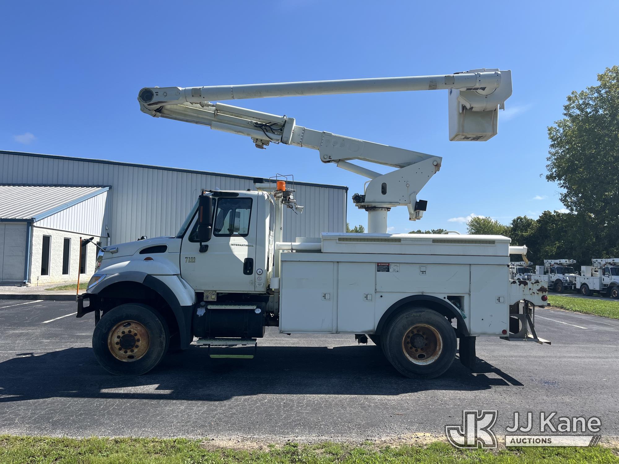 2007 International 7300 4x4