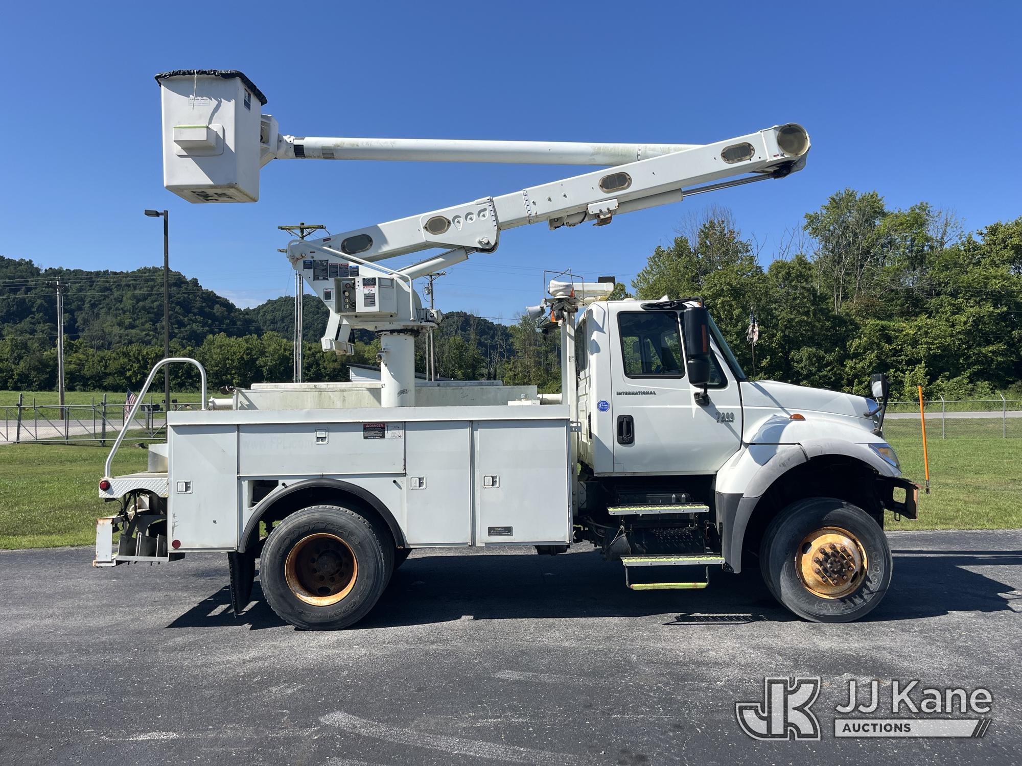 2007 International 7300 4x4