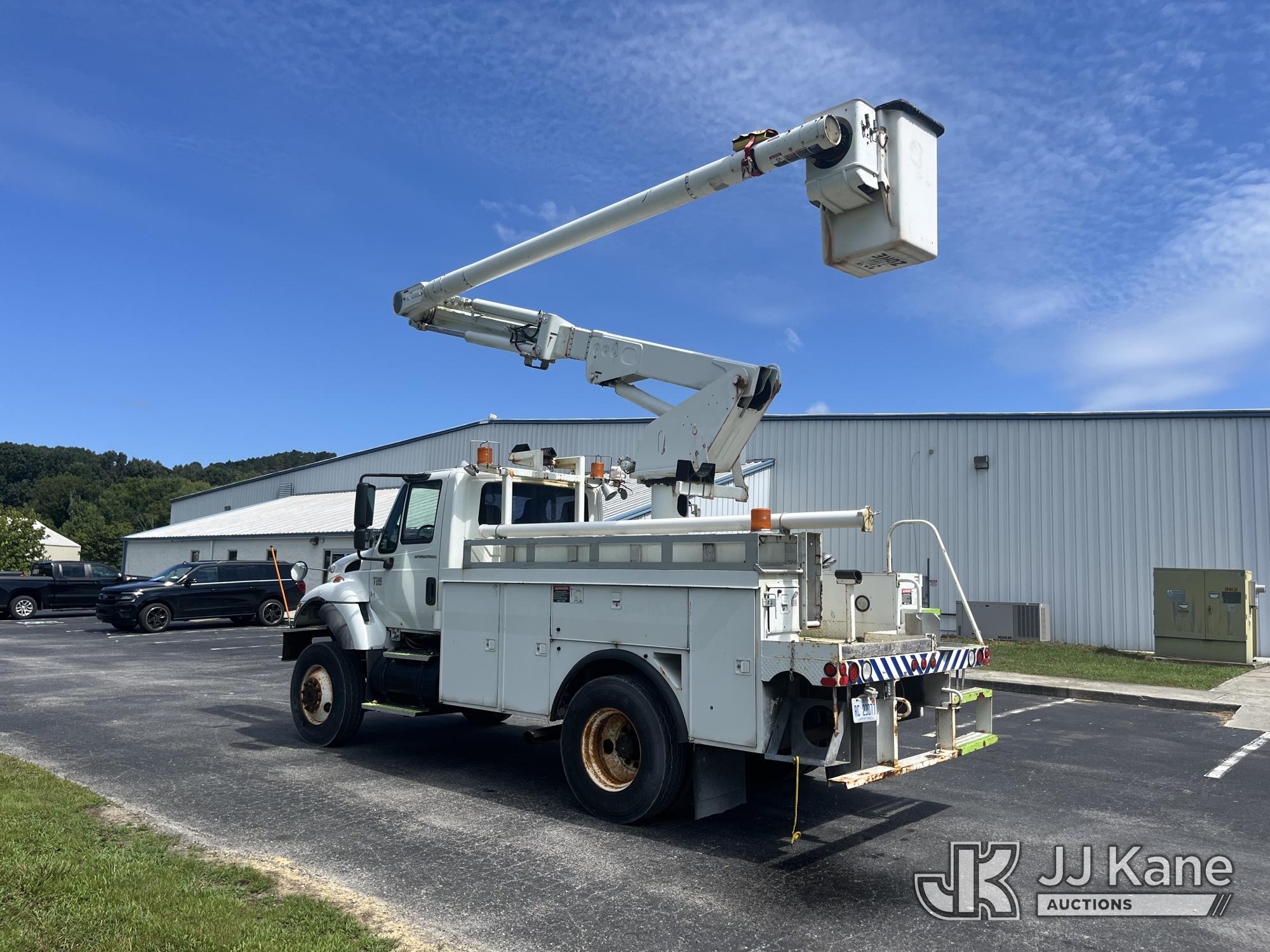2004 International 7300