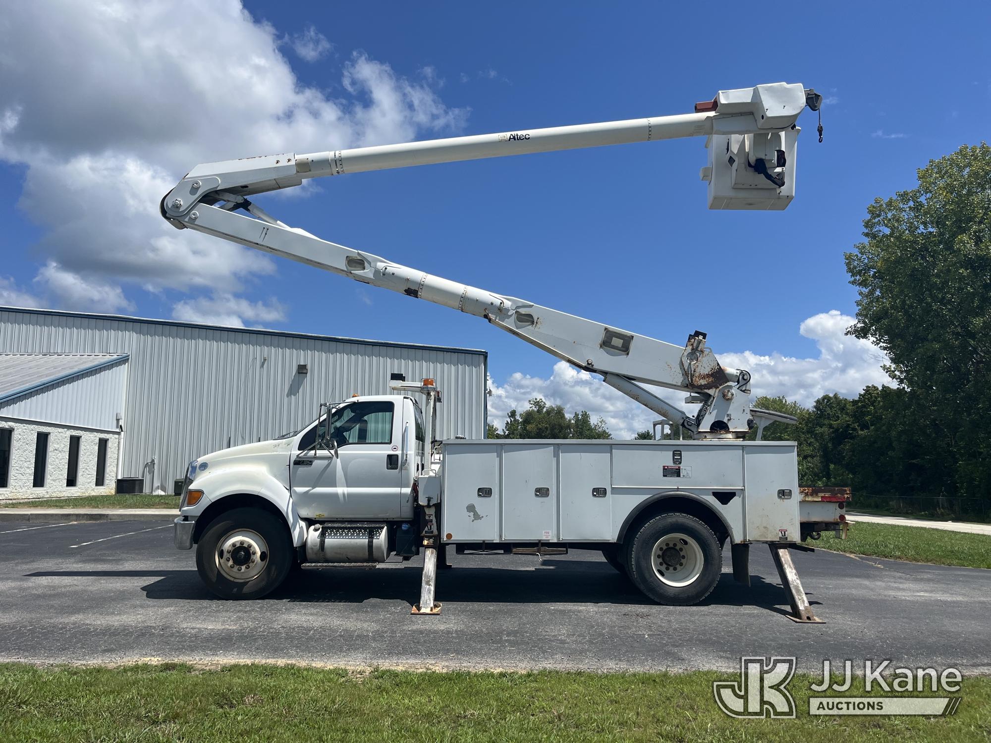 2013 Ford F-750