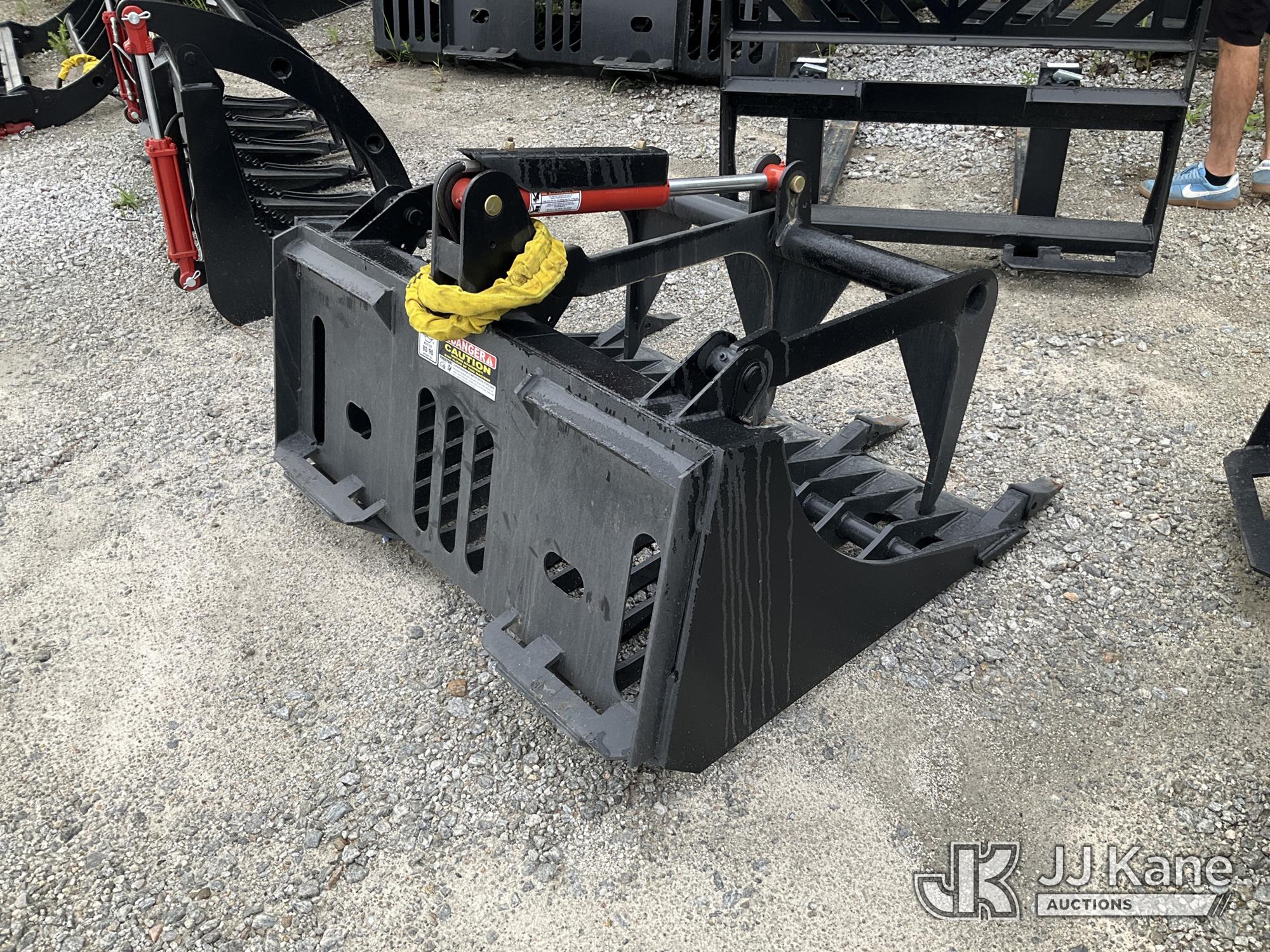 48 Inch Quick Attach Skid Steer Grappling Bucket NOTE: This unit is being sold AS IS/WHERE IS via Timed Auction and is located in Villa Rica