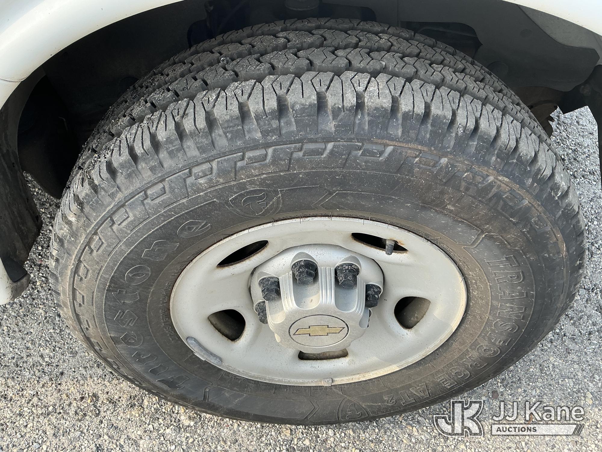 2011 Chevrolet EXPRESS 2500