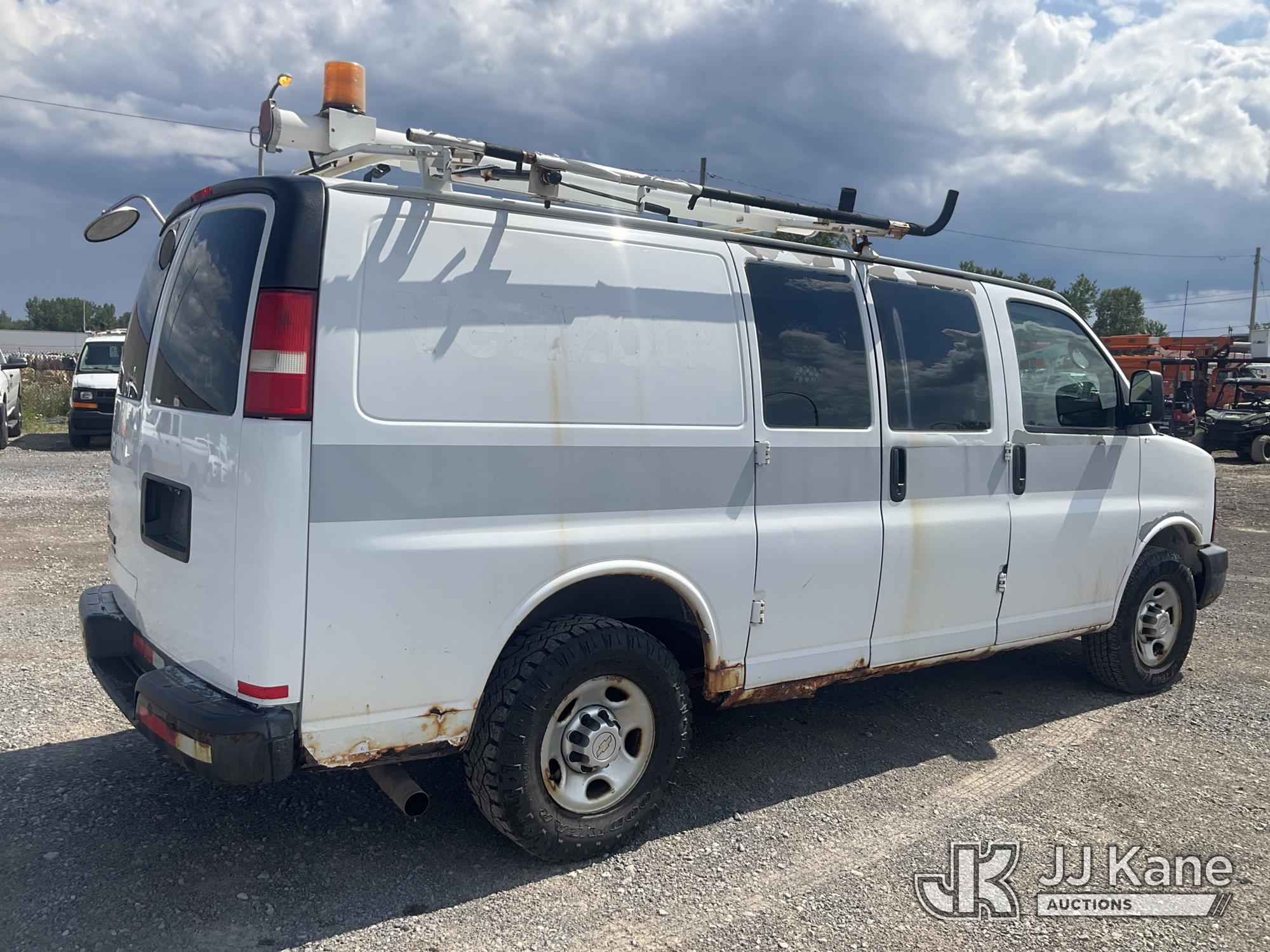 2011 Chevrolet EXPRESS G2500