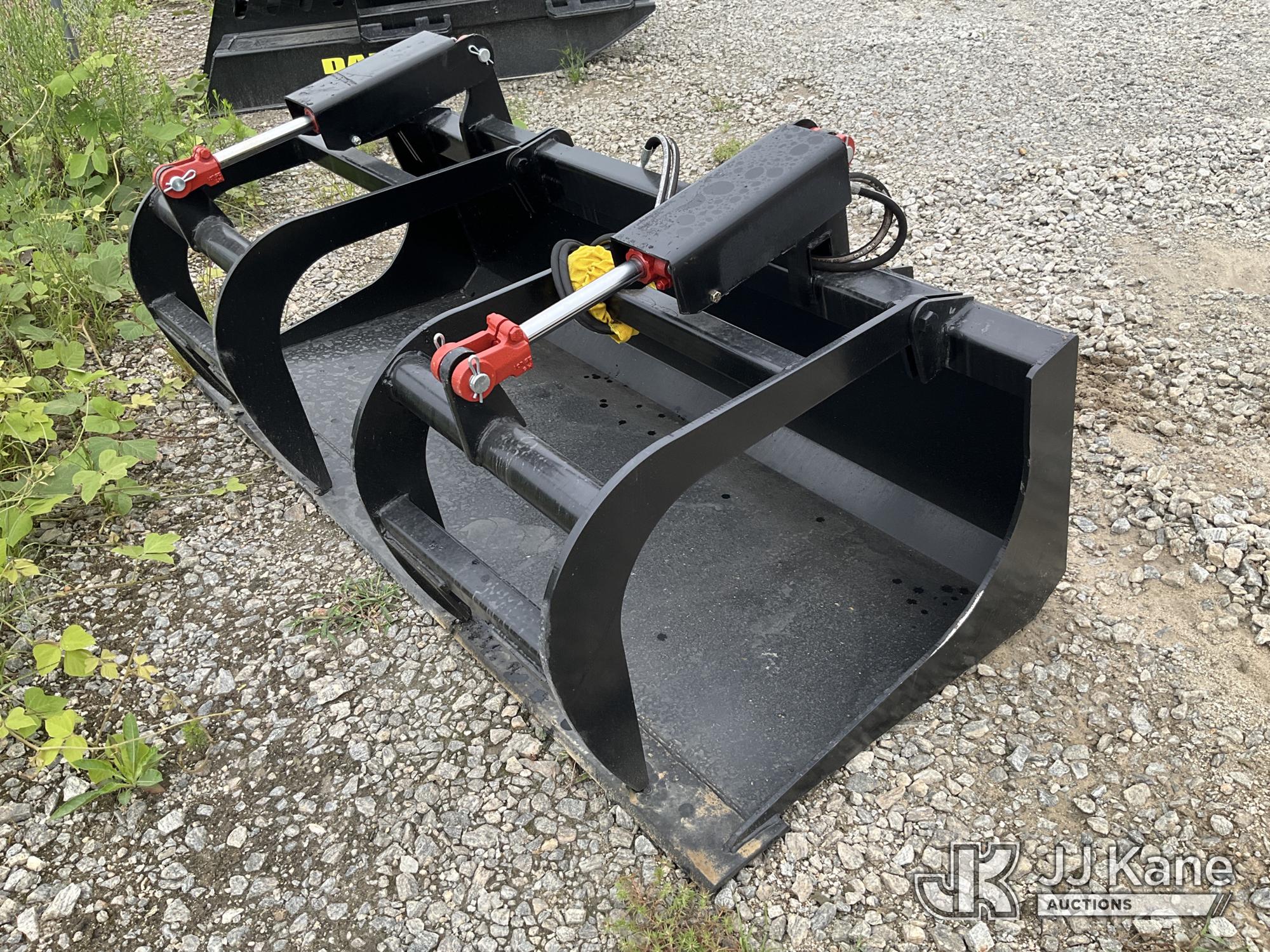 72 Inch Quick Attach Skid Steer Grapple Bucket NOTE: This unit is being sold AS IS/WHERE IS via Timed Auction and is located in Villa Rica