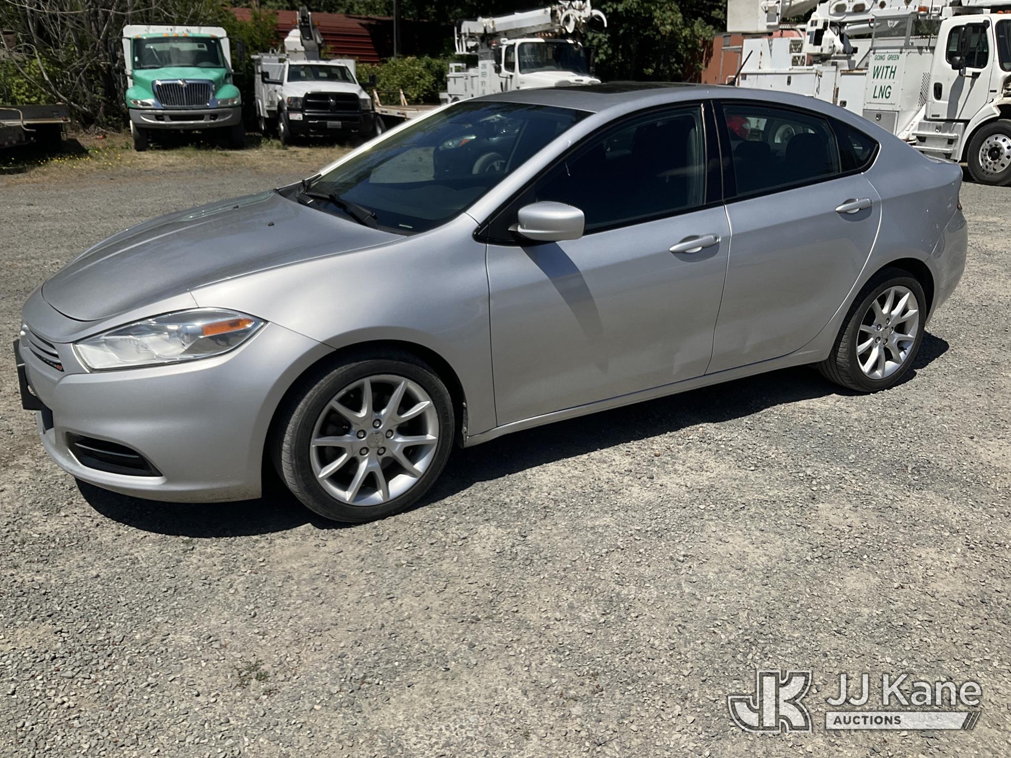 2013 Dodge Dart SXT 4-Door Sedan