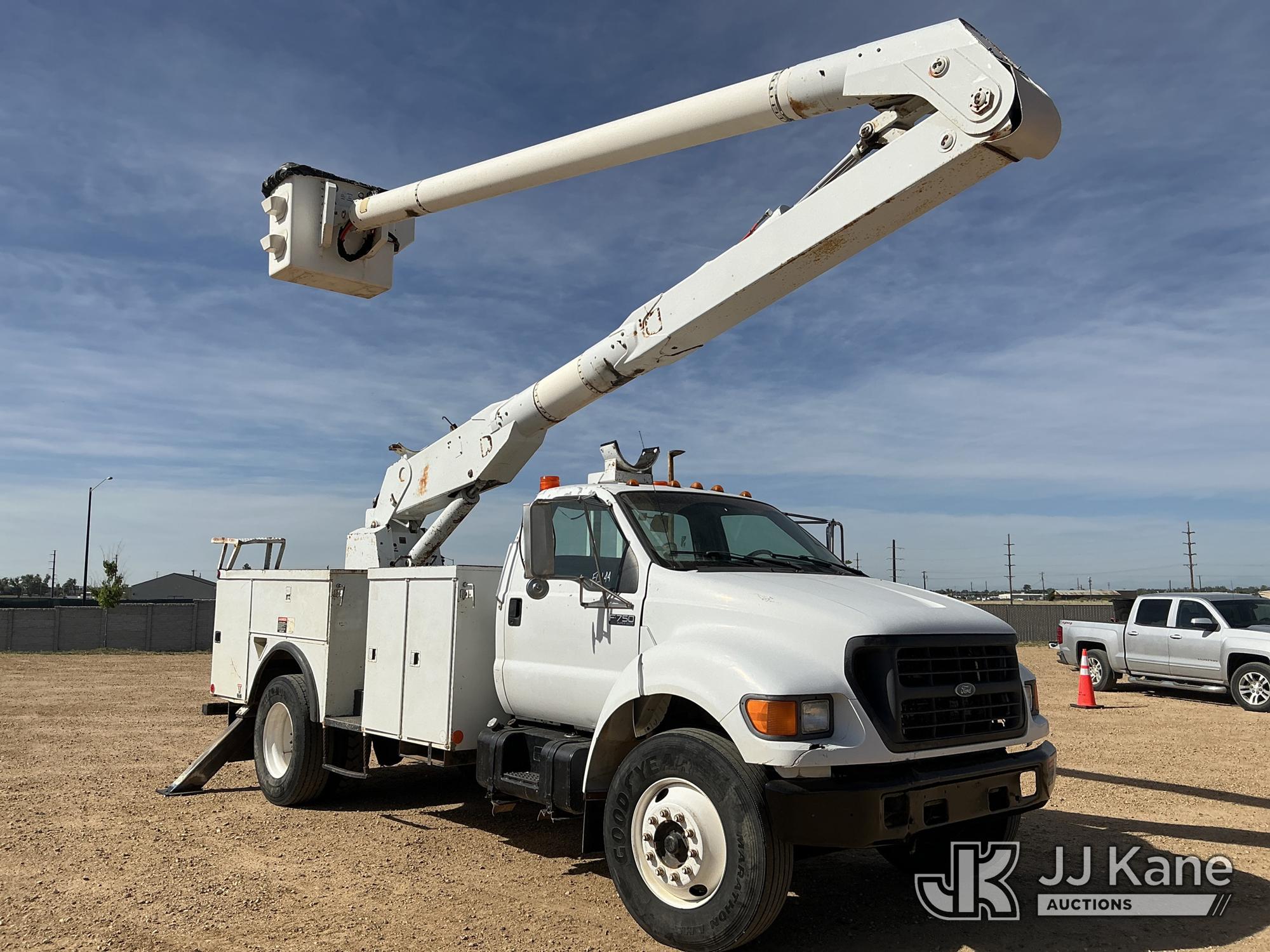 2000 Ford F-750