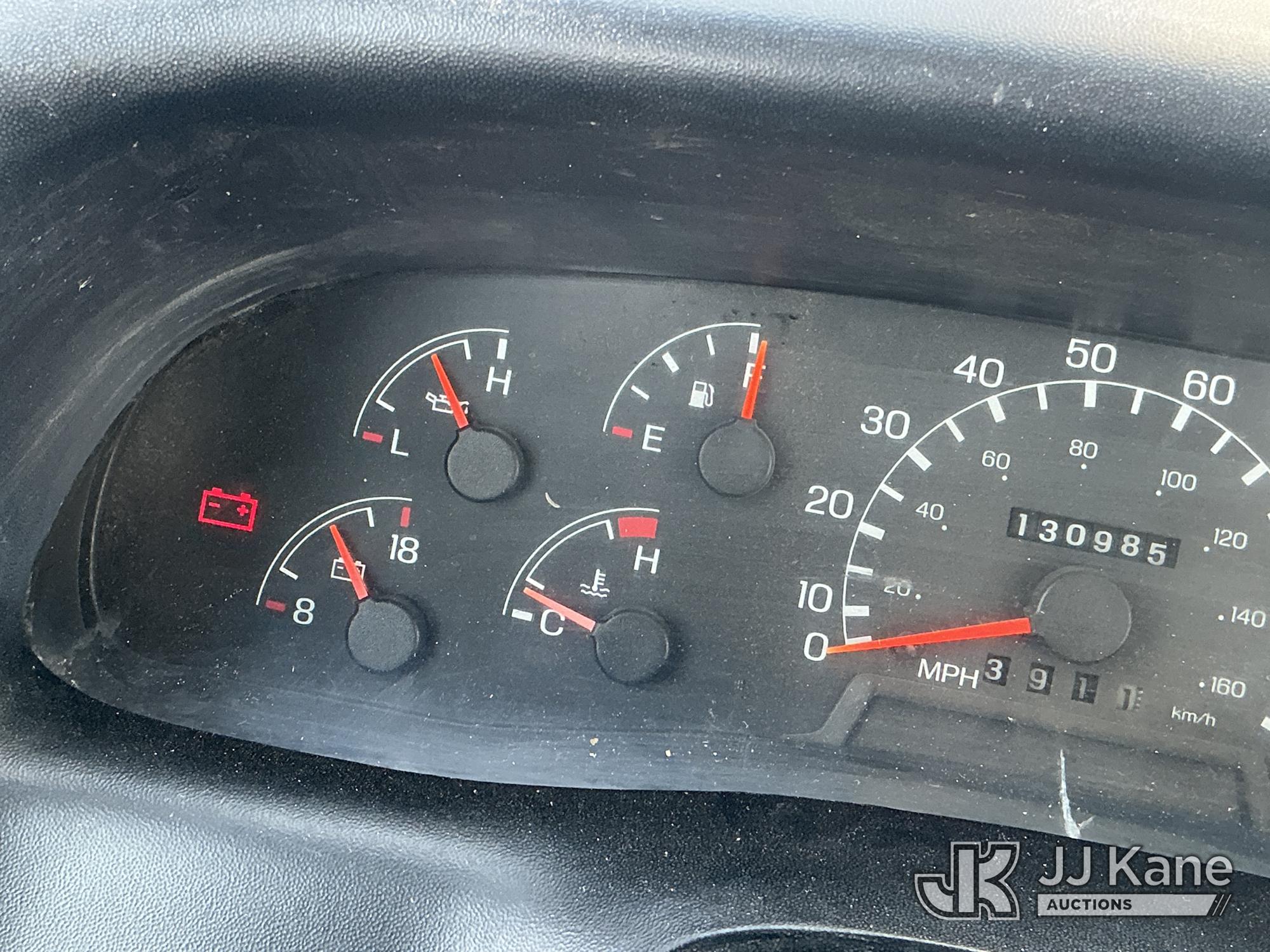2000 Ford F-750