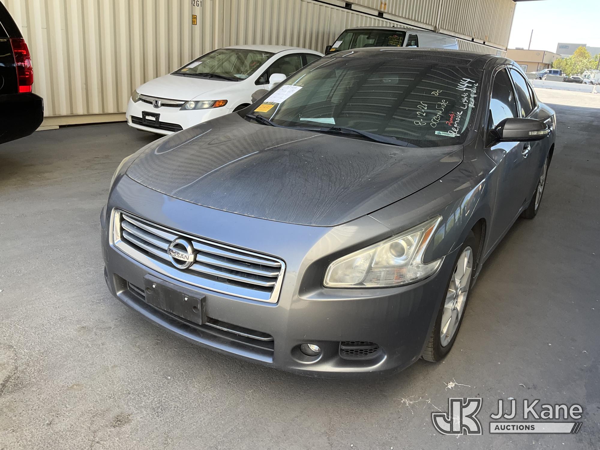 2014 Nissan Maxima 4-Door Sedan
