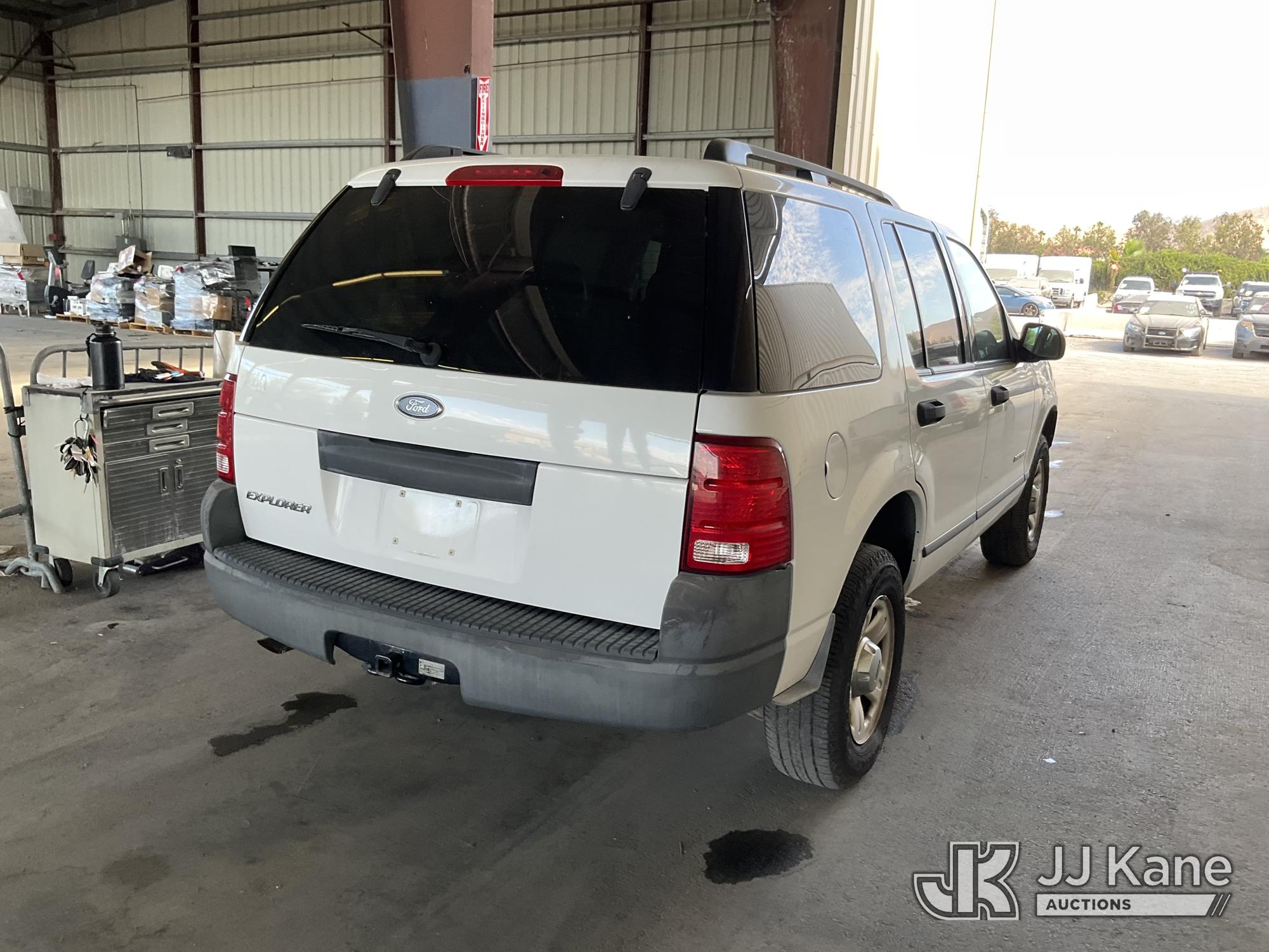 2004 Ford EXPLORER