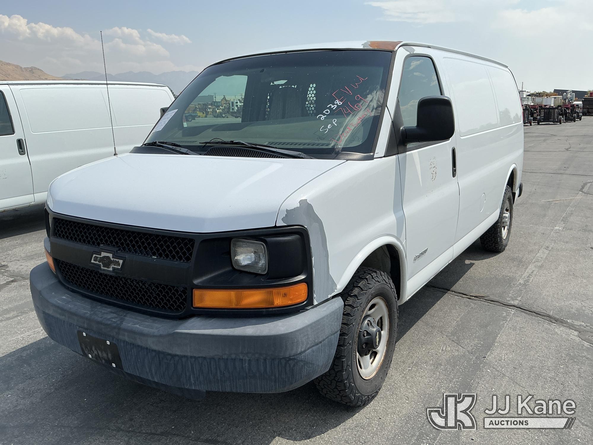 Photo of 2003 Chevrolet Express G2500