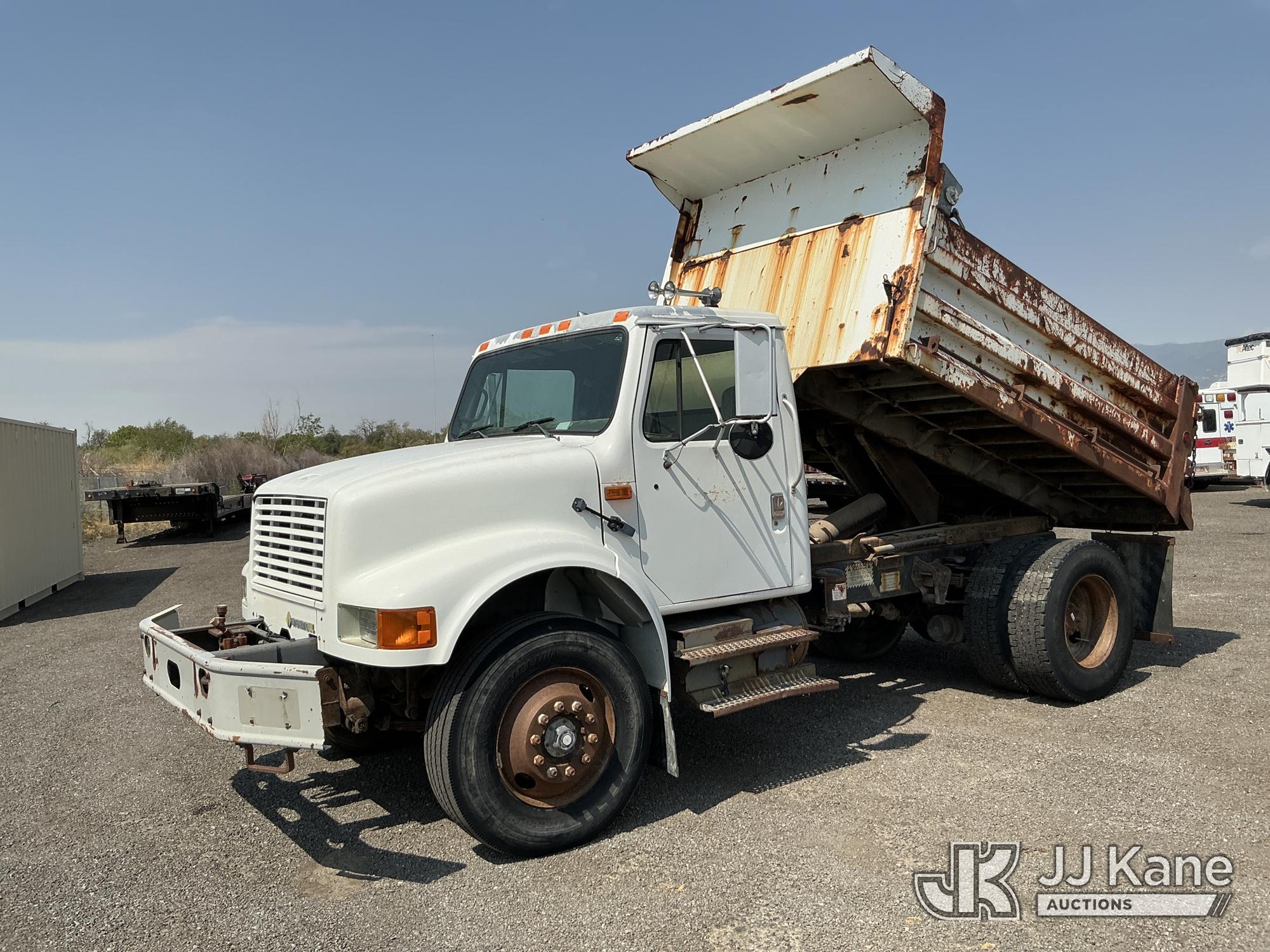 Photo of 1993 International 4900