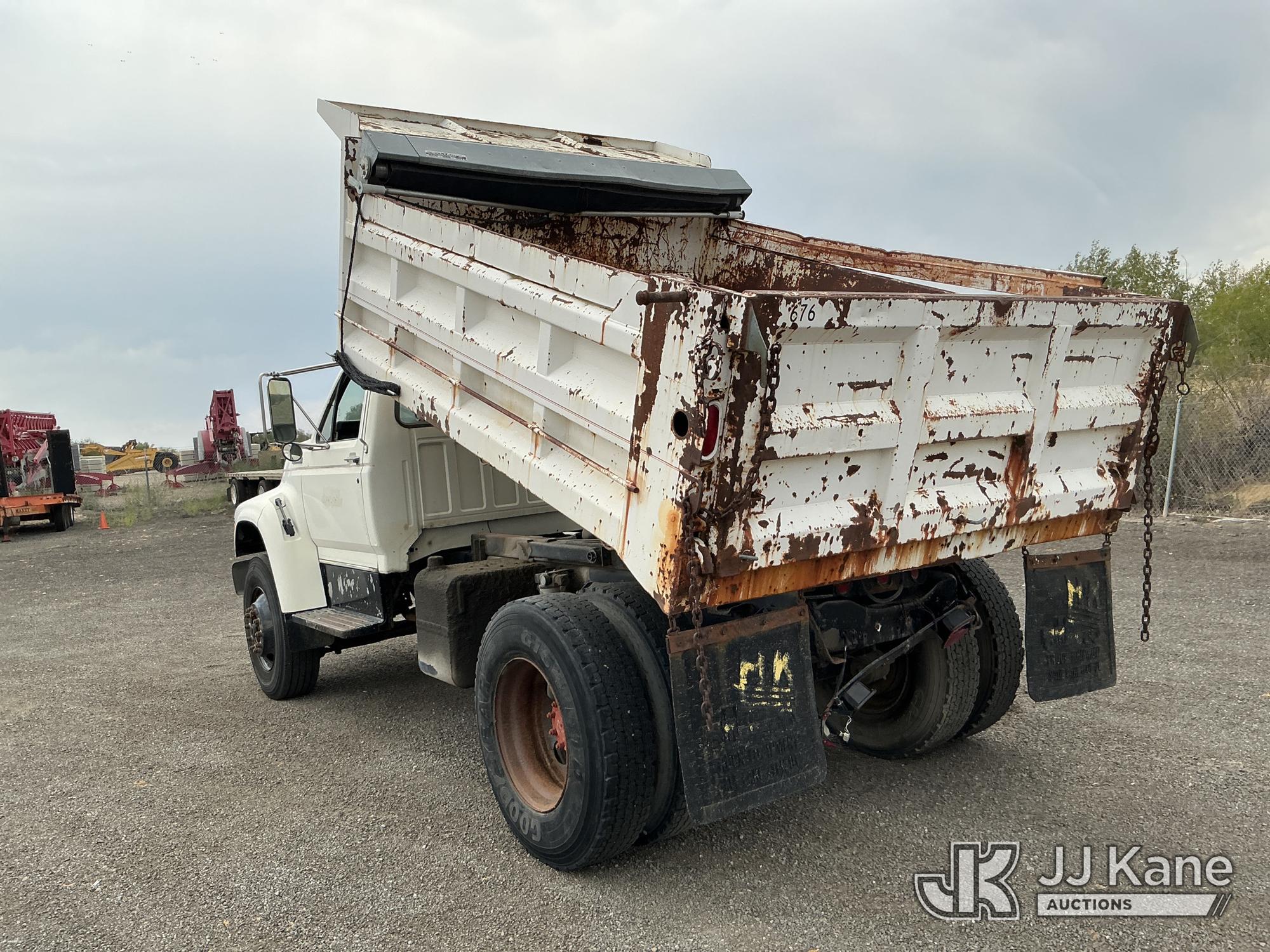 1996 Ford F700