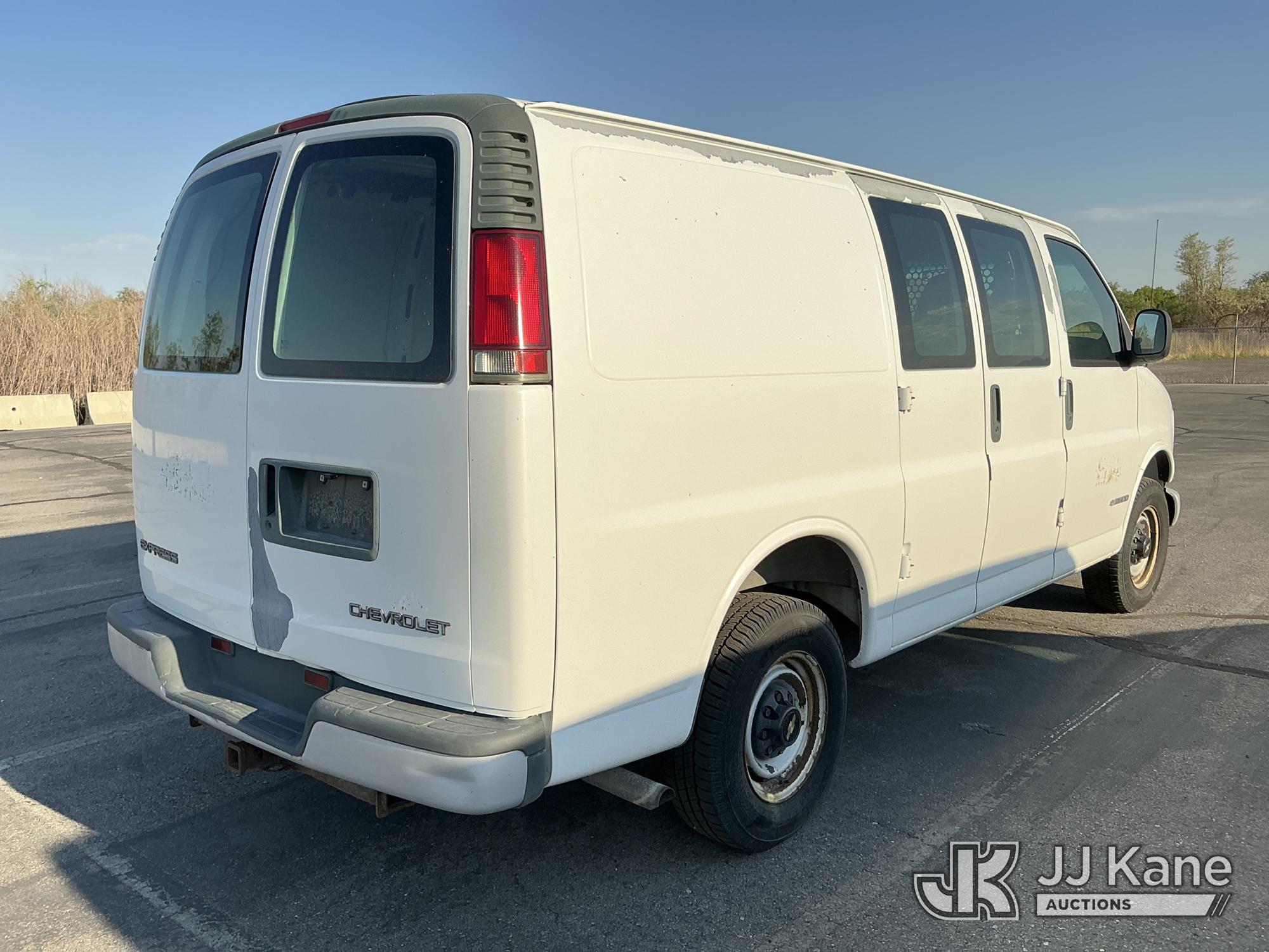 2002 Chevrolet EXPRESS G2500