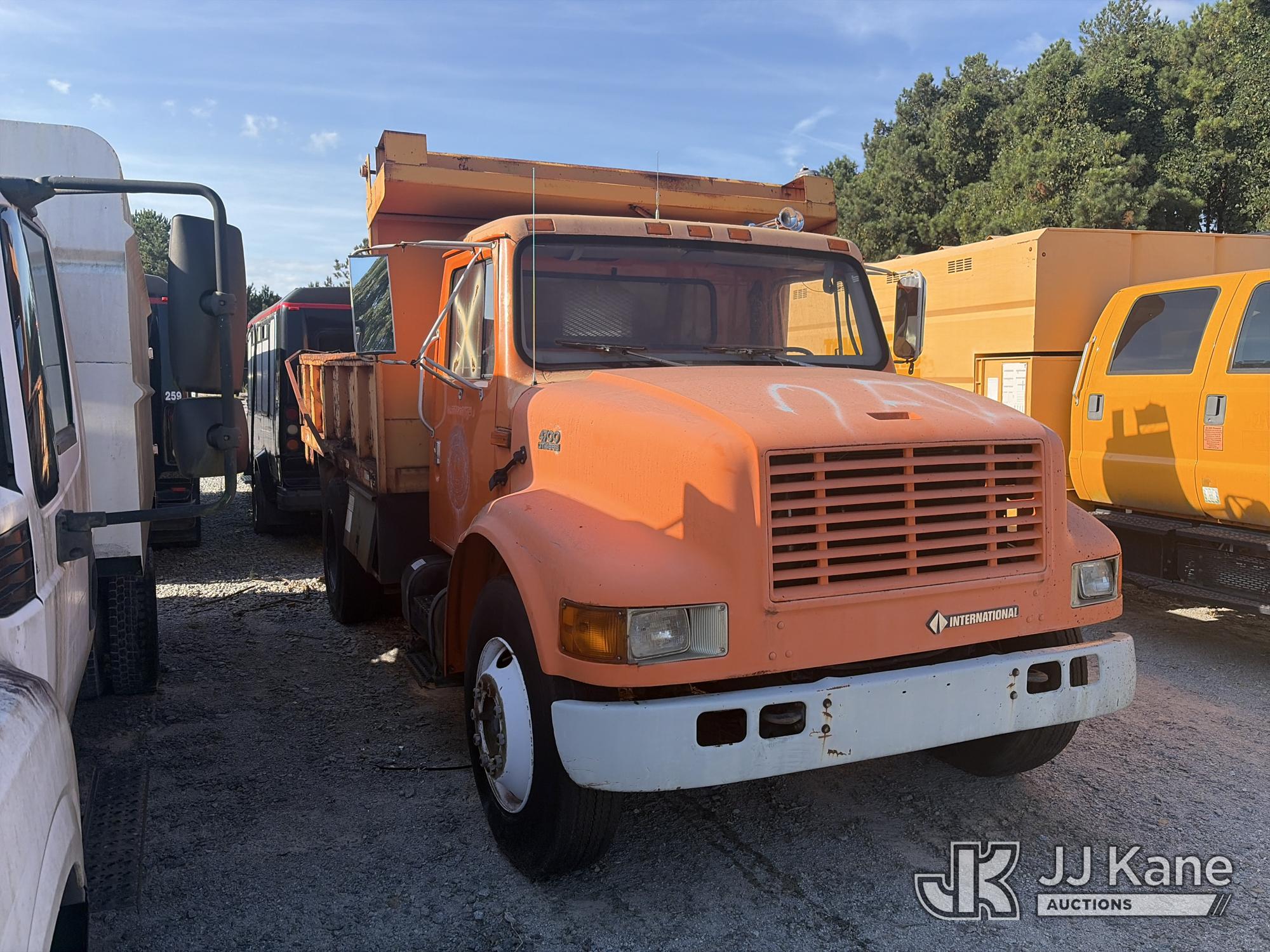 2001 International 4700