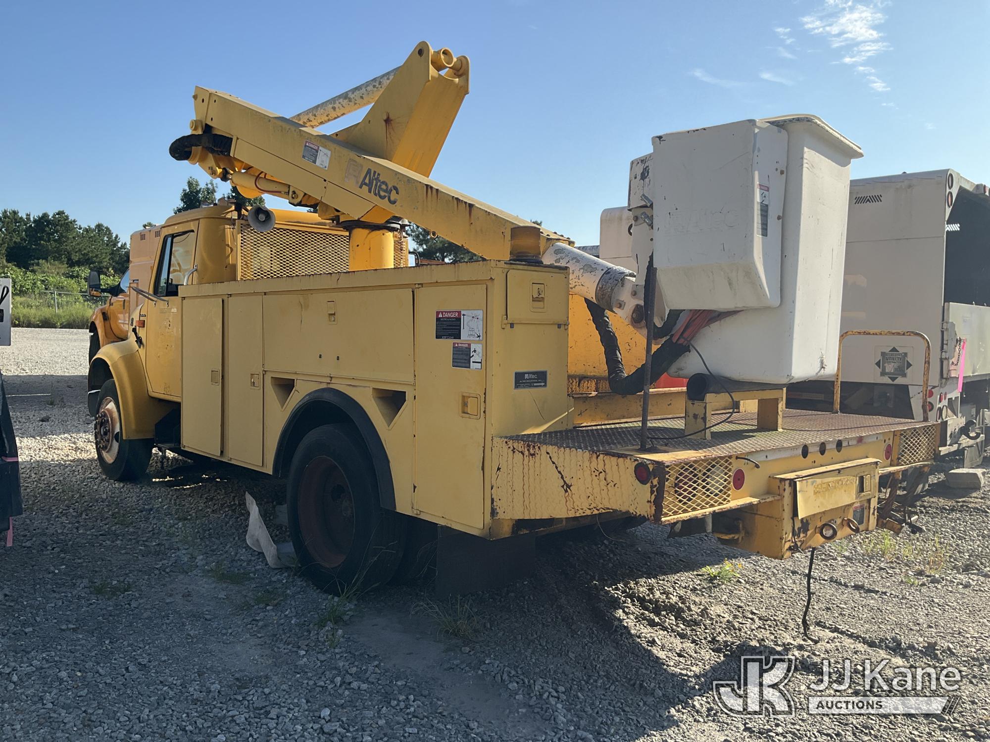 2001 International 4700