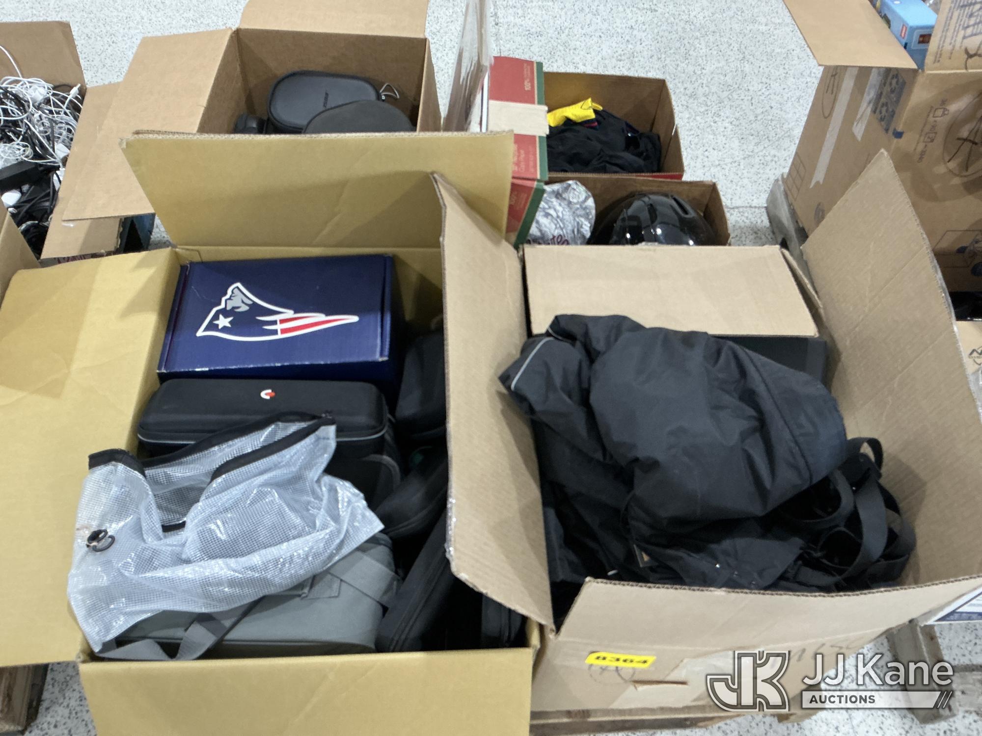 Pallet w/ Airport Lost & Found NOTE: This unit is being sold AS IS/WHERE IS via Timed Auction and is located in Salt Lake City