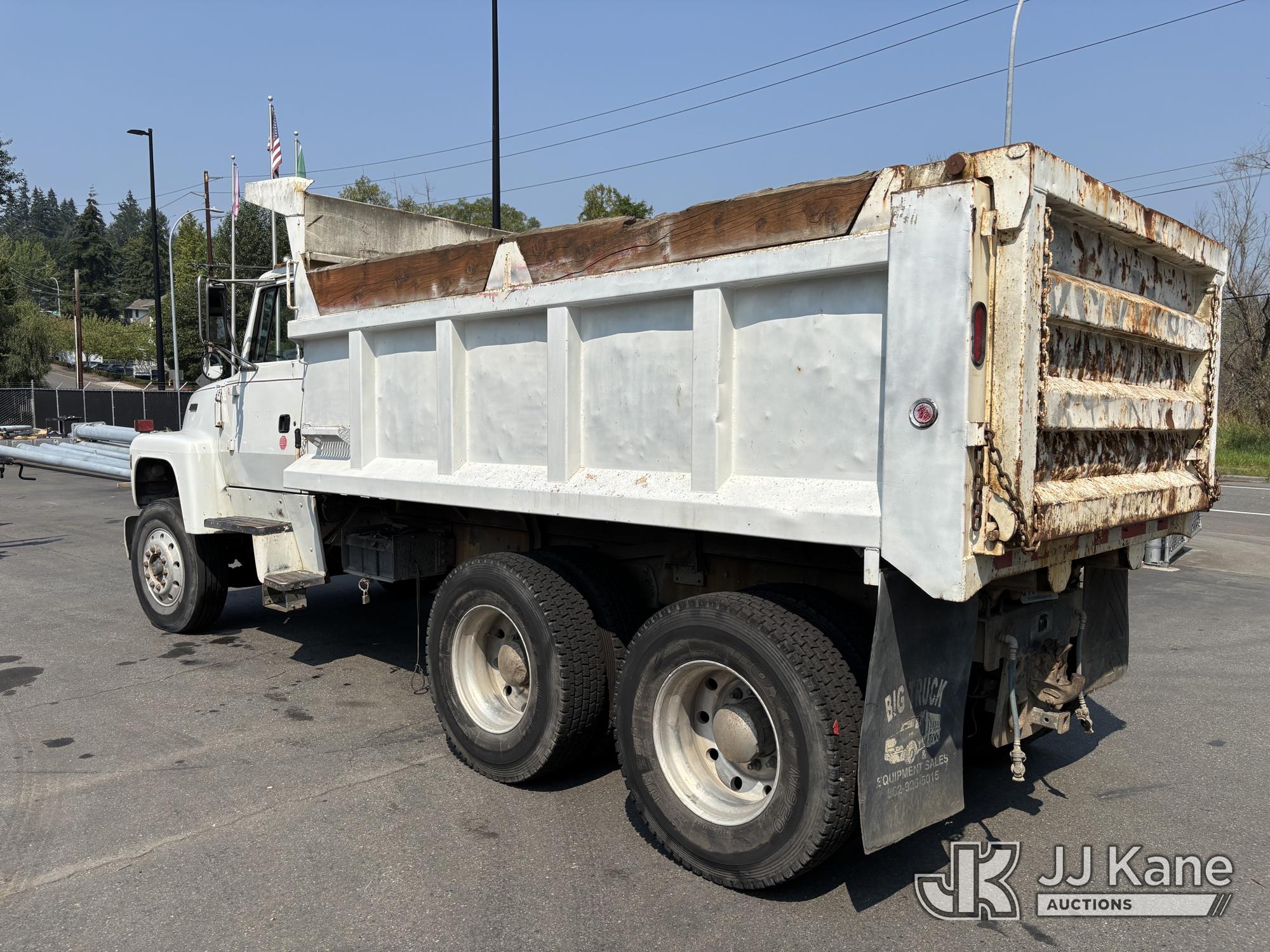 1992 Ford LT9000