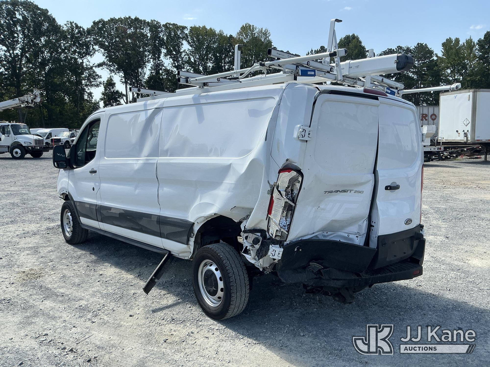 2024 Ford TRANSIT-250