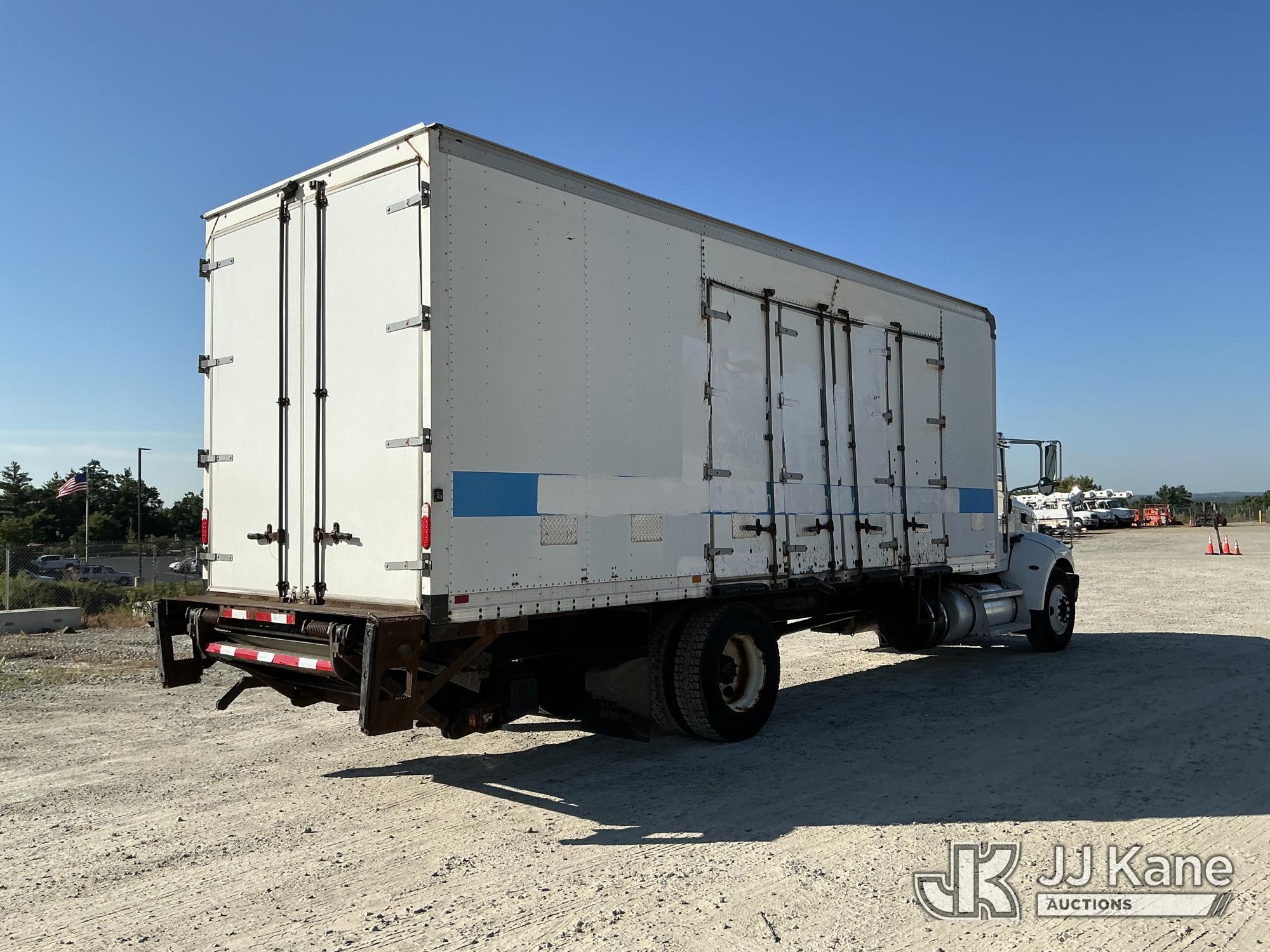 2017 Peterbilt 337