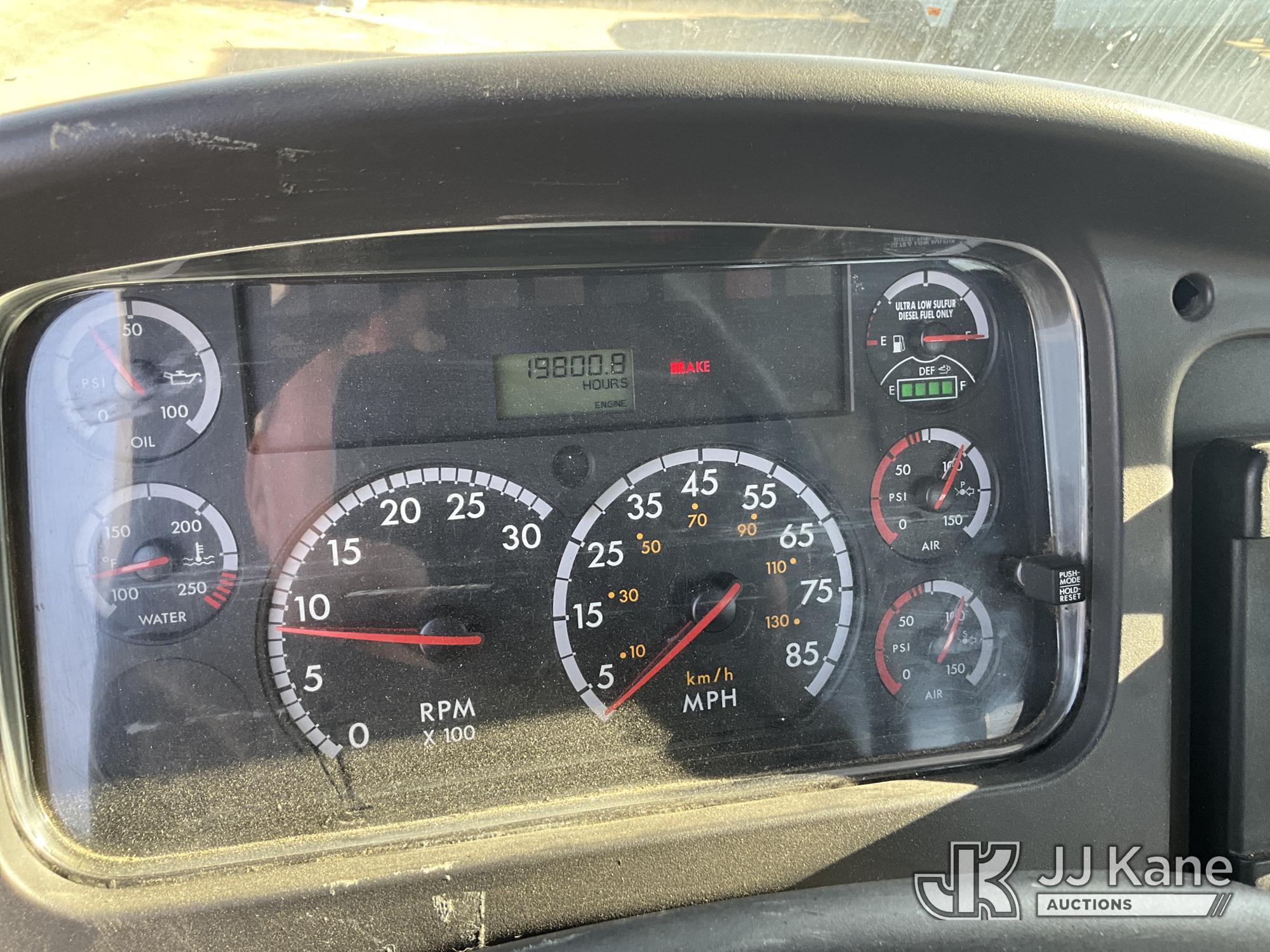 2015 Freightliner M2 106