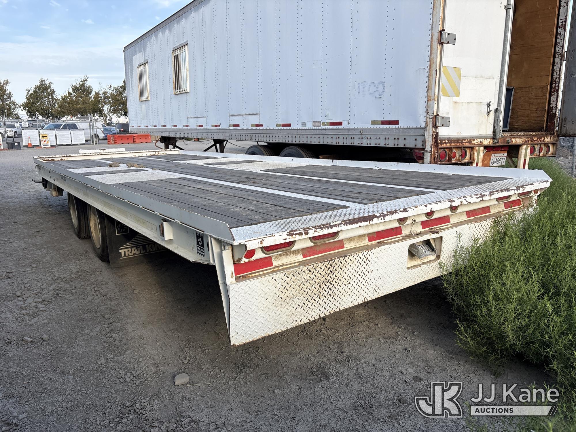 2004 Trail King TKT40LP-2400 20-Ton