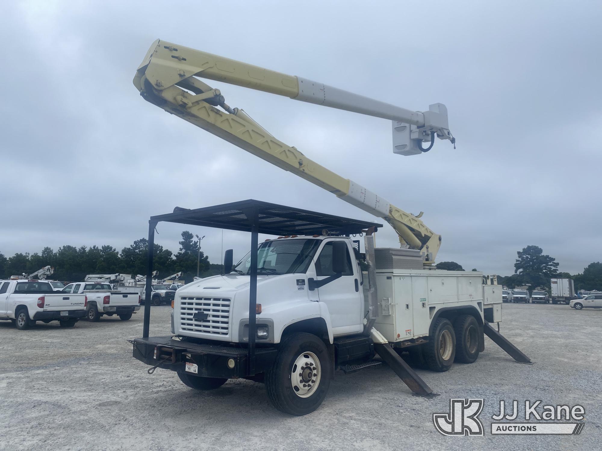 Photo of a 2007 Chevrolet C8500