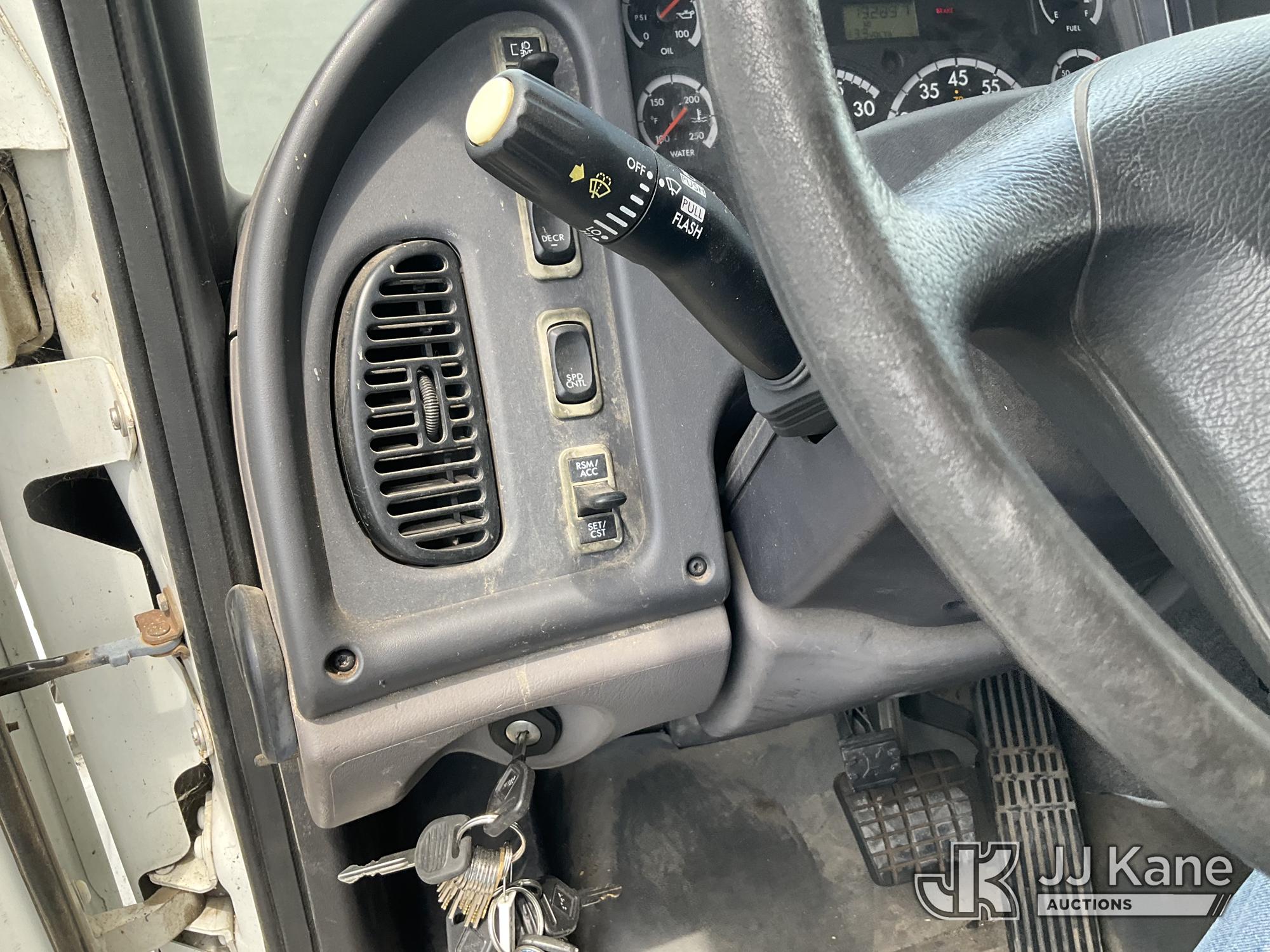 2008 Freightliner M2 106