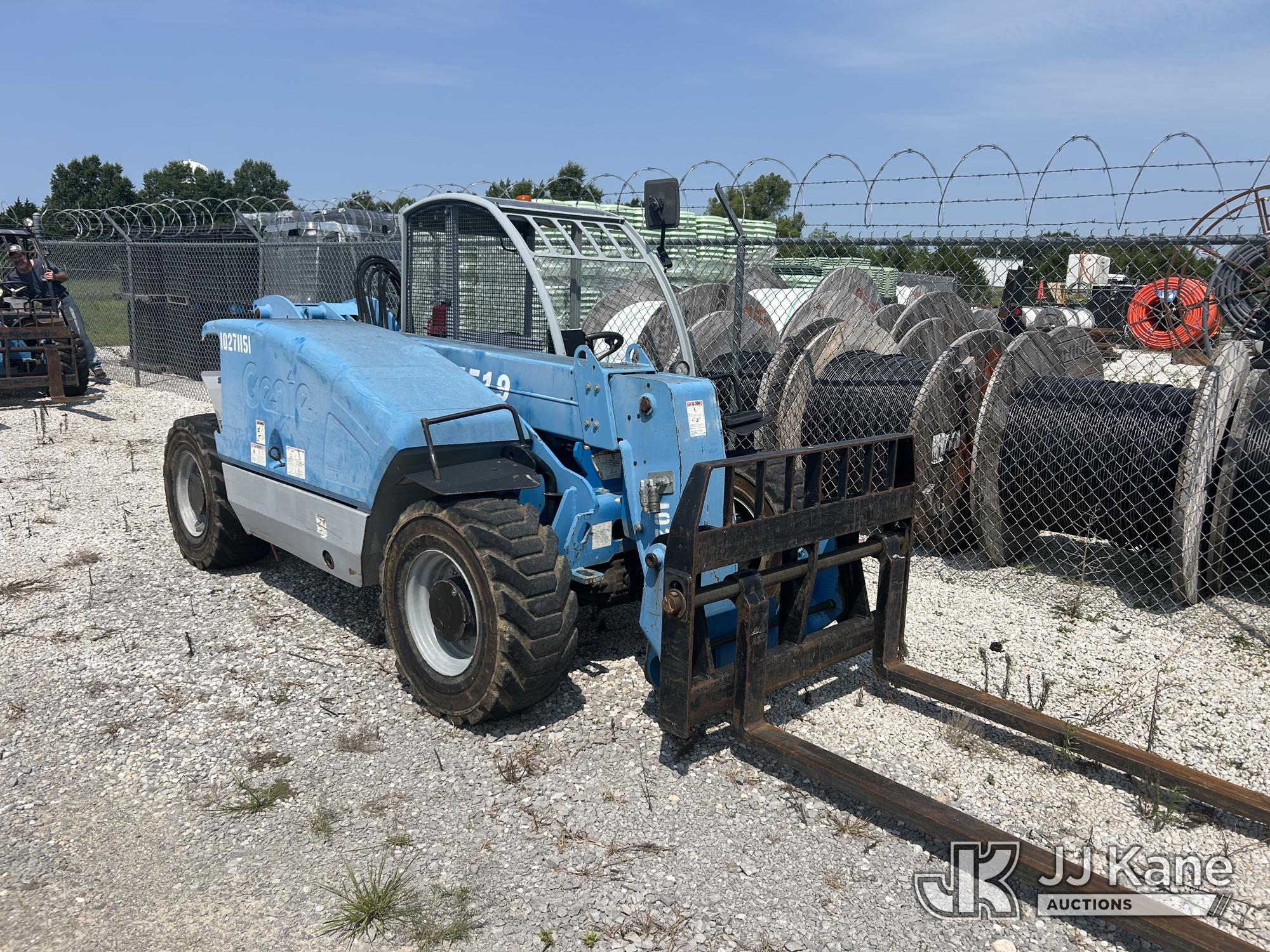 Photo of 2014 Genie GTH-5519