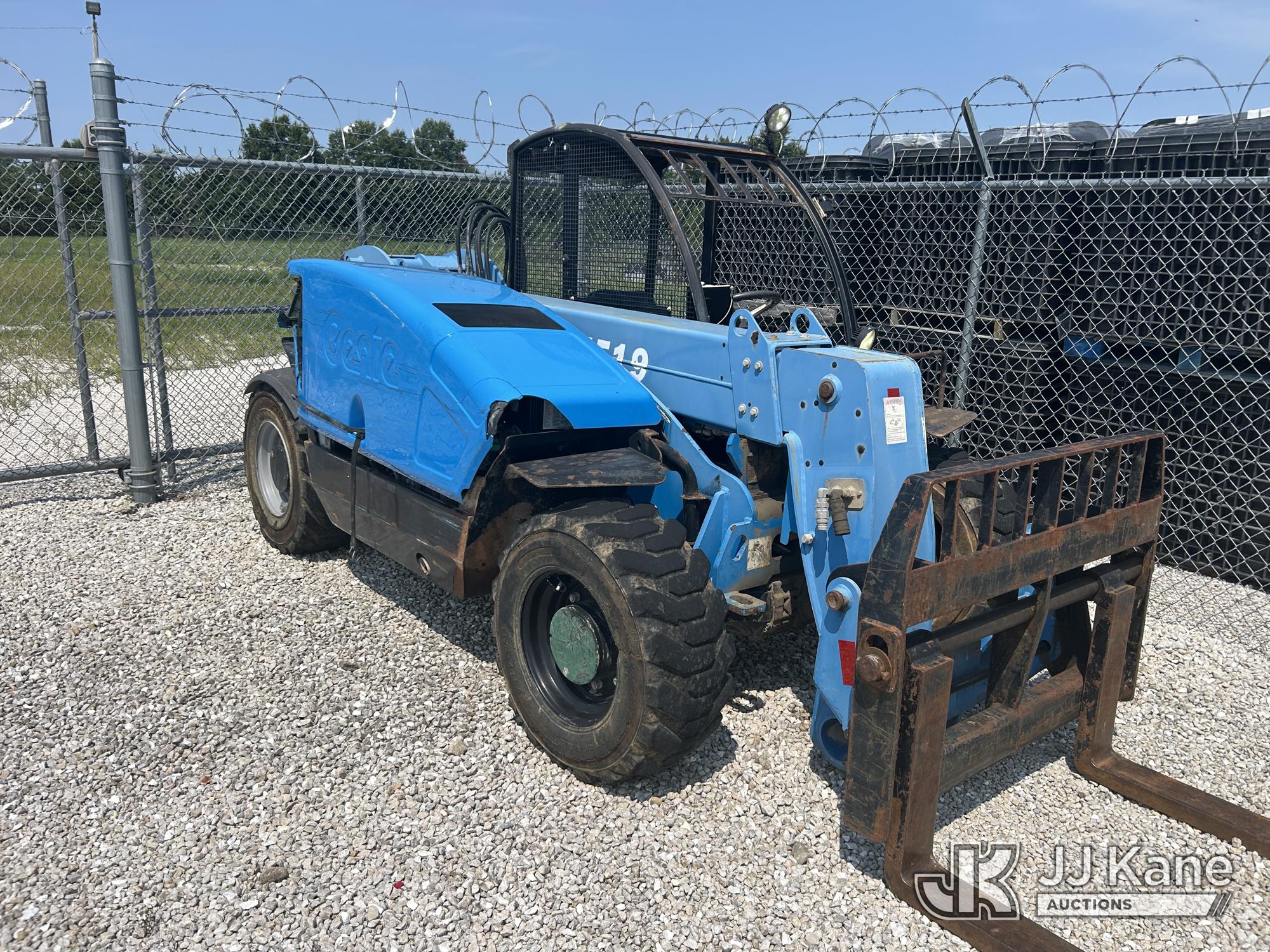 Photo of 2015 Genie GTH-5519