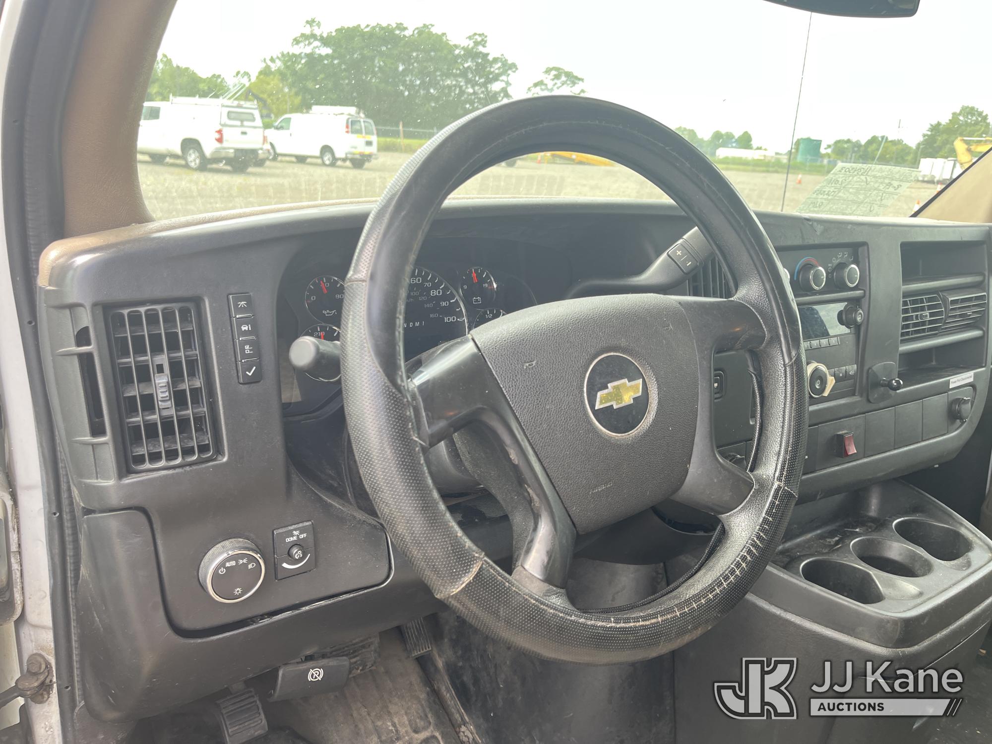 2011 Chevrolet EXPRESS G2500