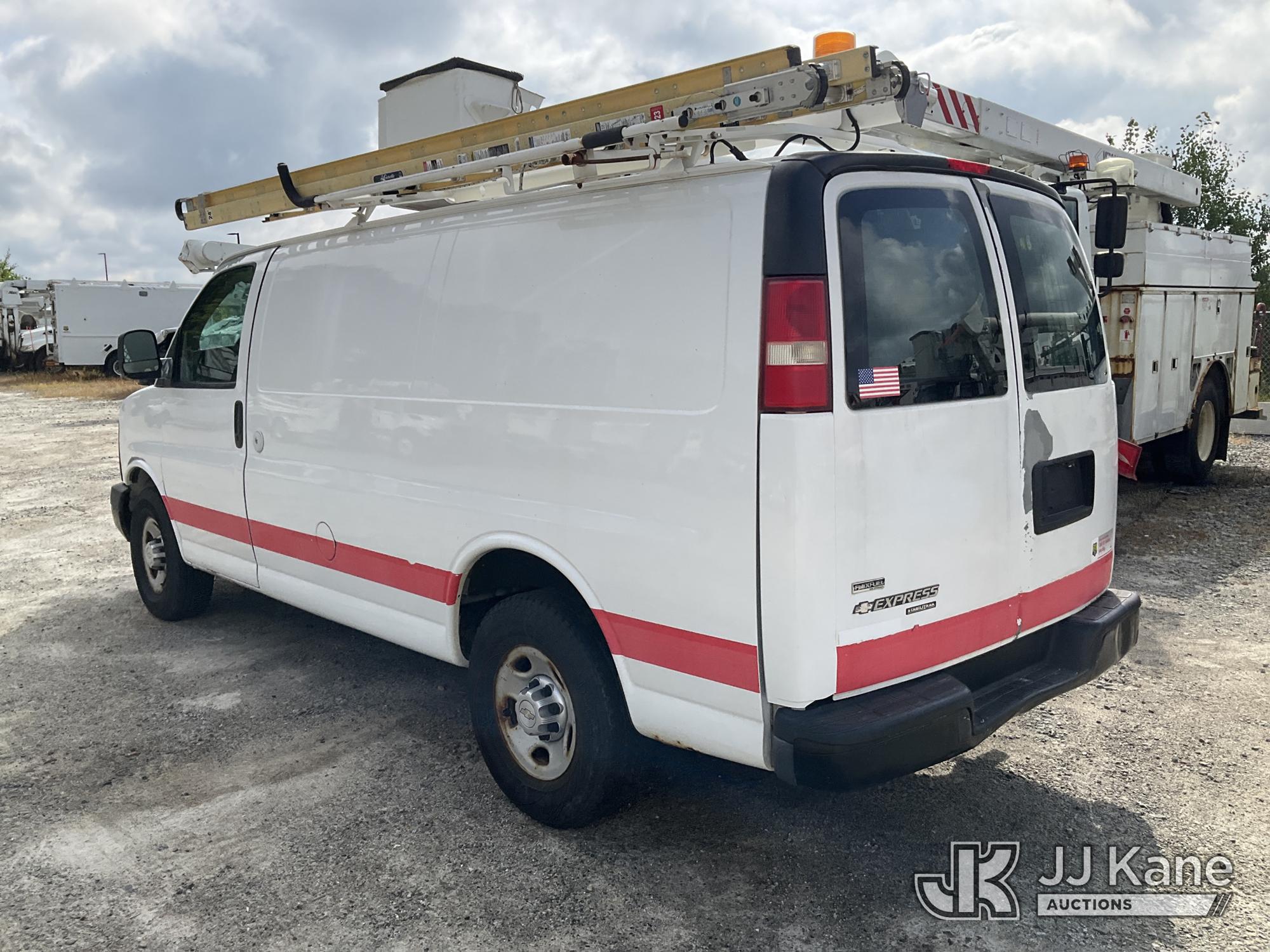 2011 Chevrolet EXPRESS G2500