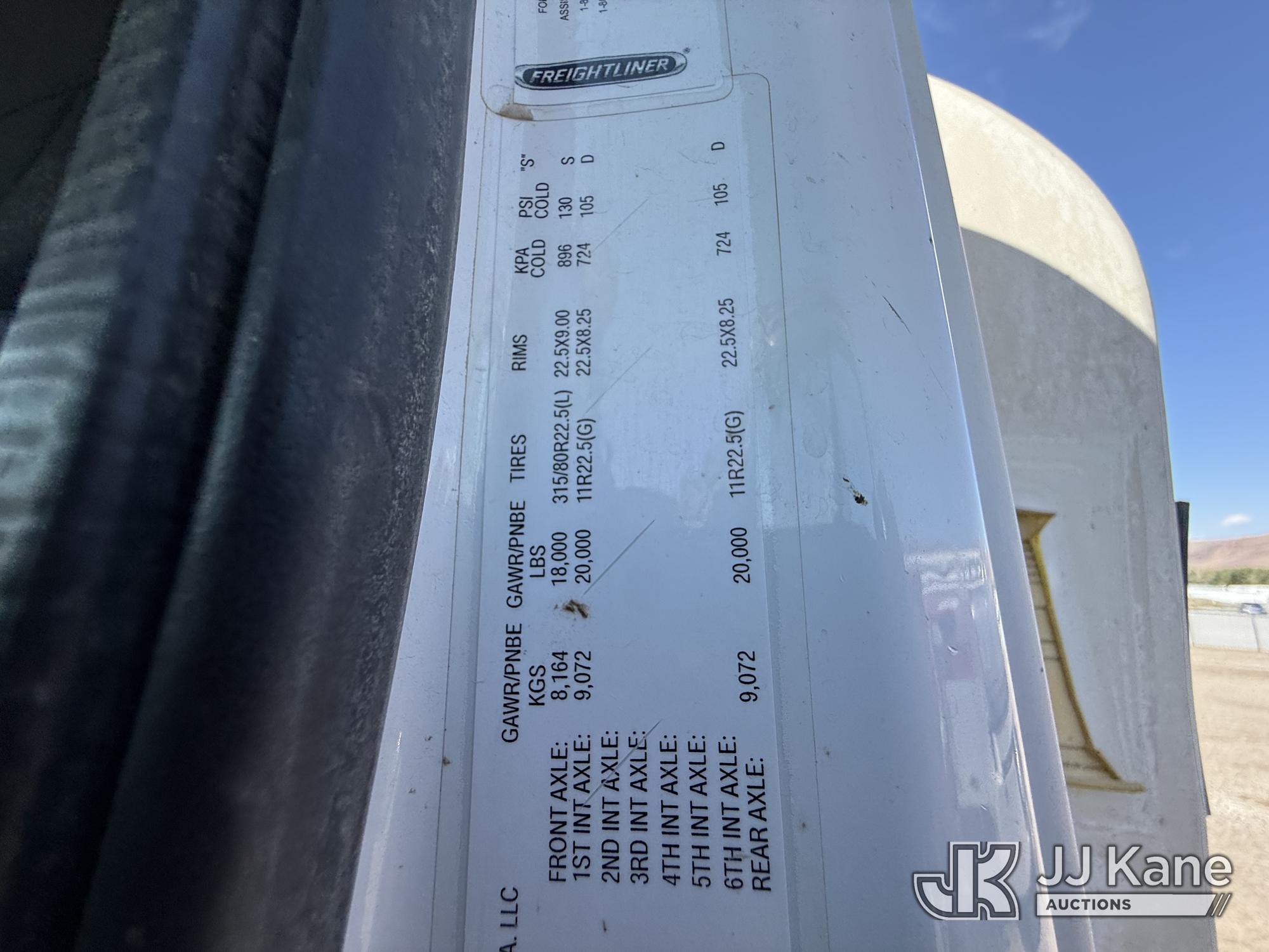 2017 Freightliner M2 106
