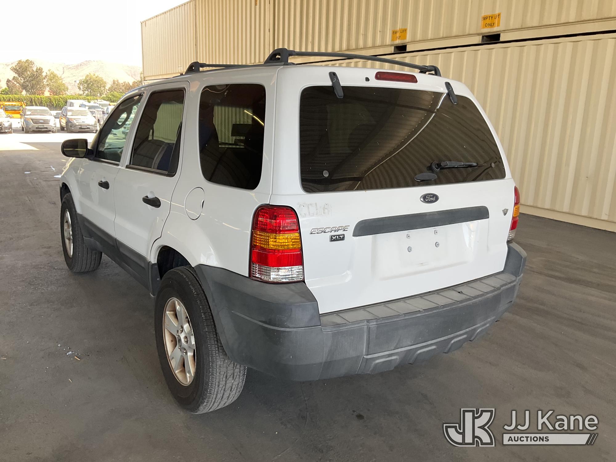 2005 Ford ESCAPE