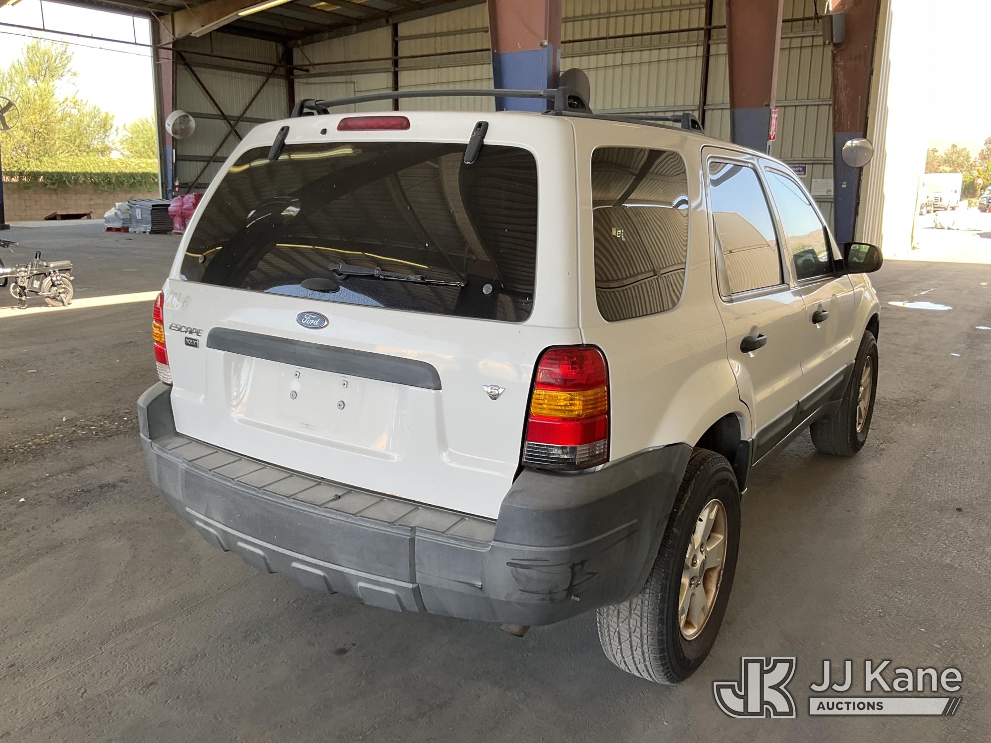 2005 Ford ESCAPE