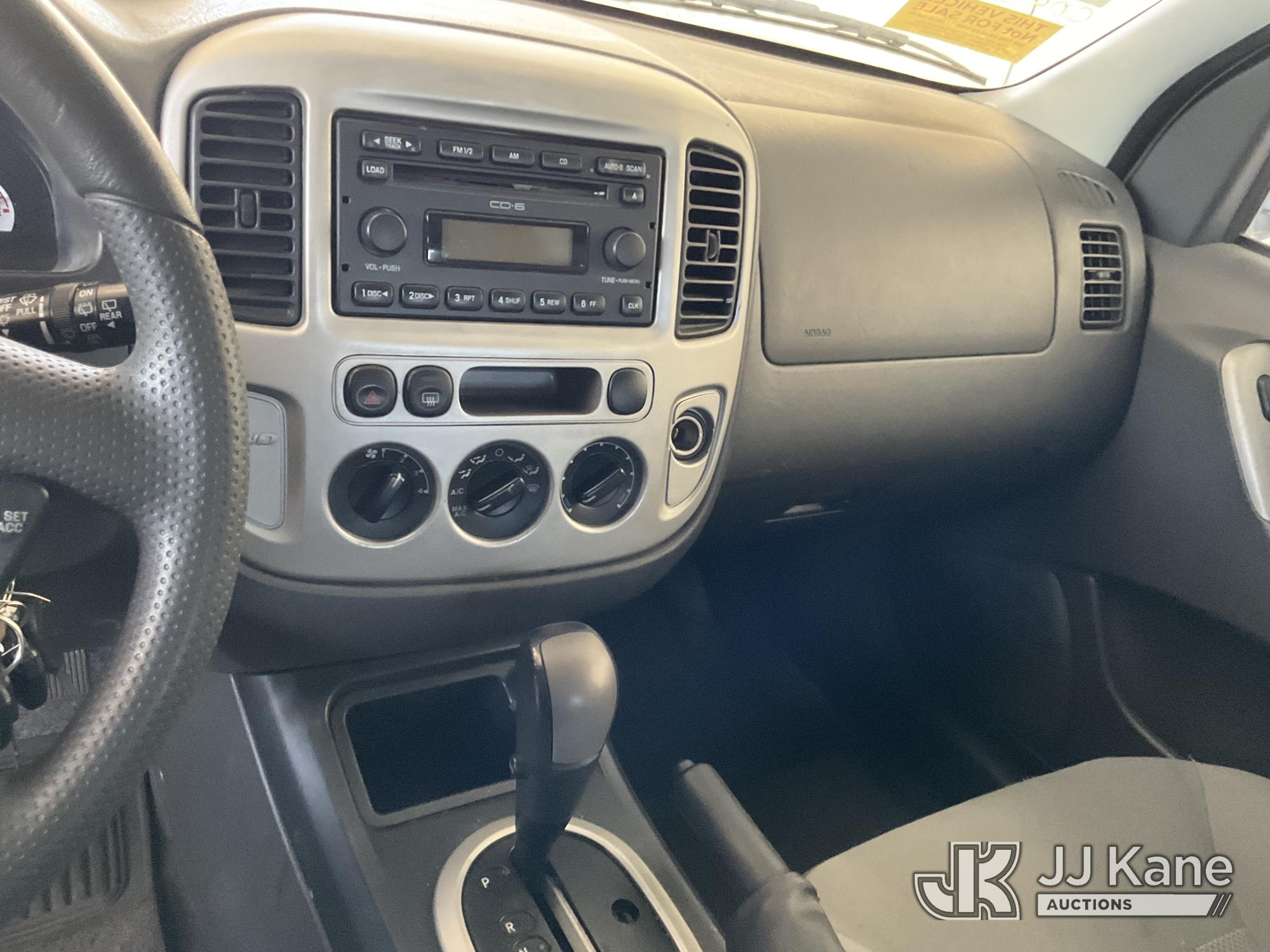 2005 Ford ESCAPE
