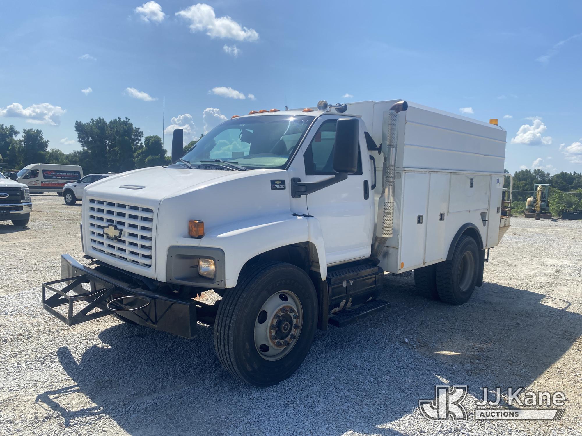 2004 Chevrolet C7500 Enclosed Service Truck