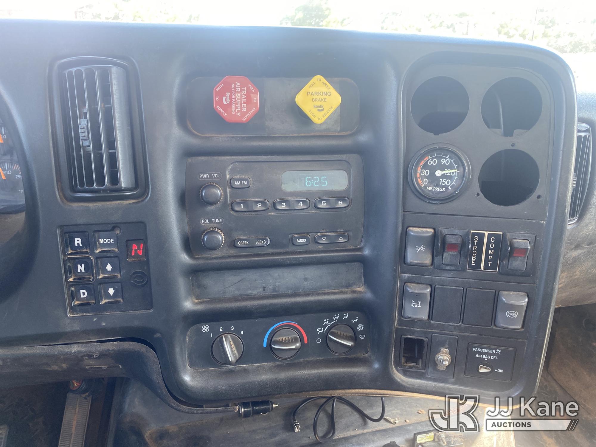 2004 Chevrolet C7500