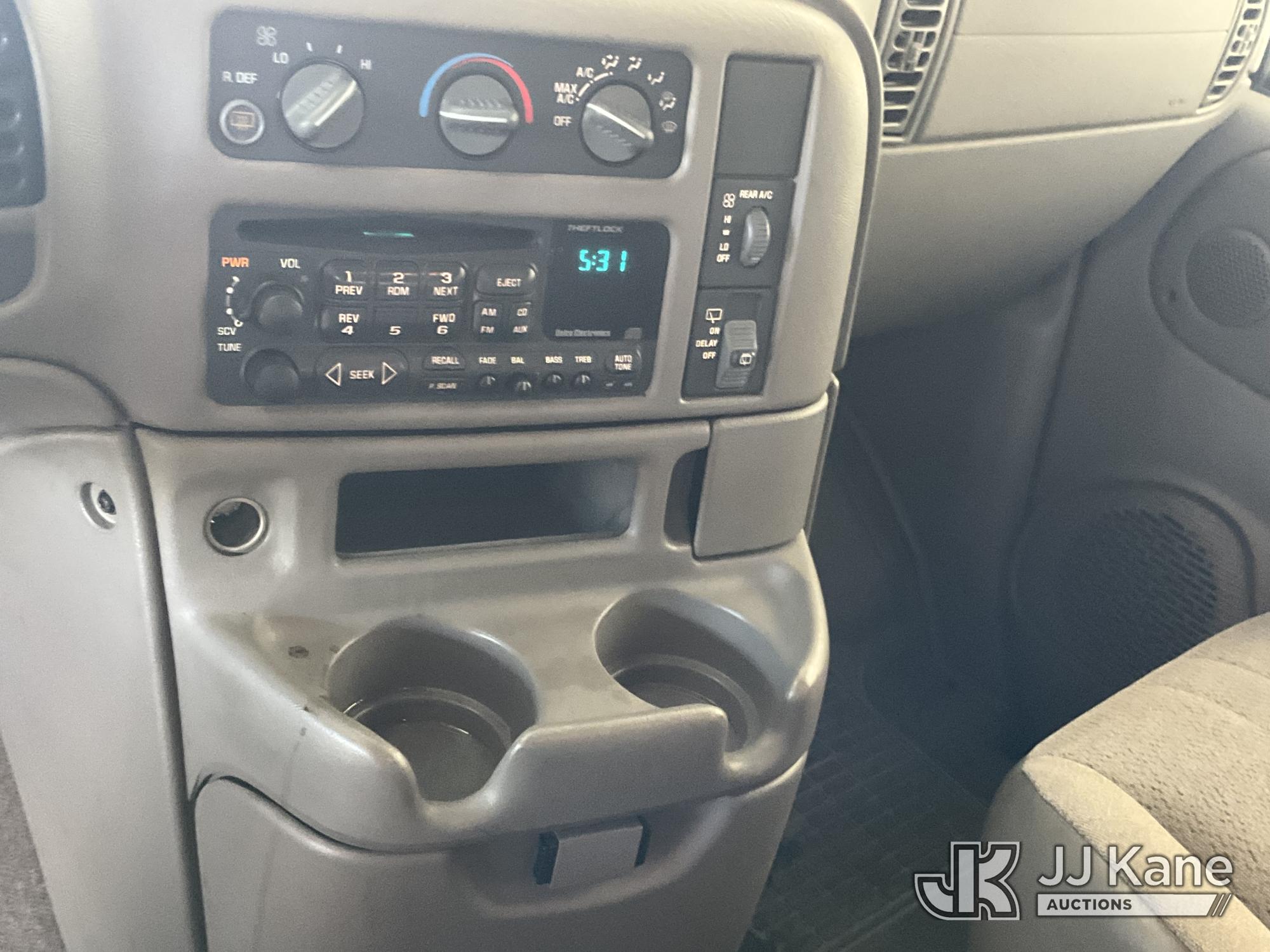 2004 GMC Safari