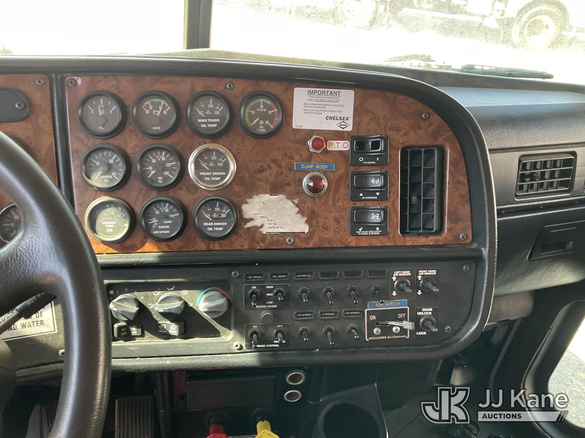 2001 Peterbilt 379