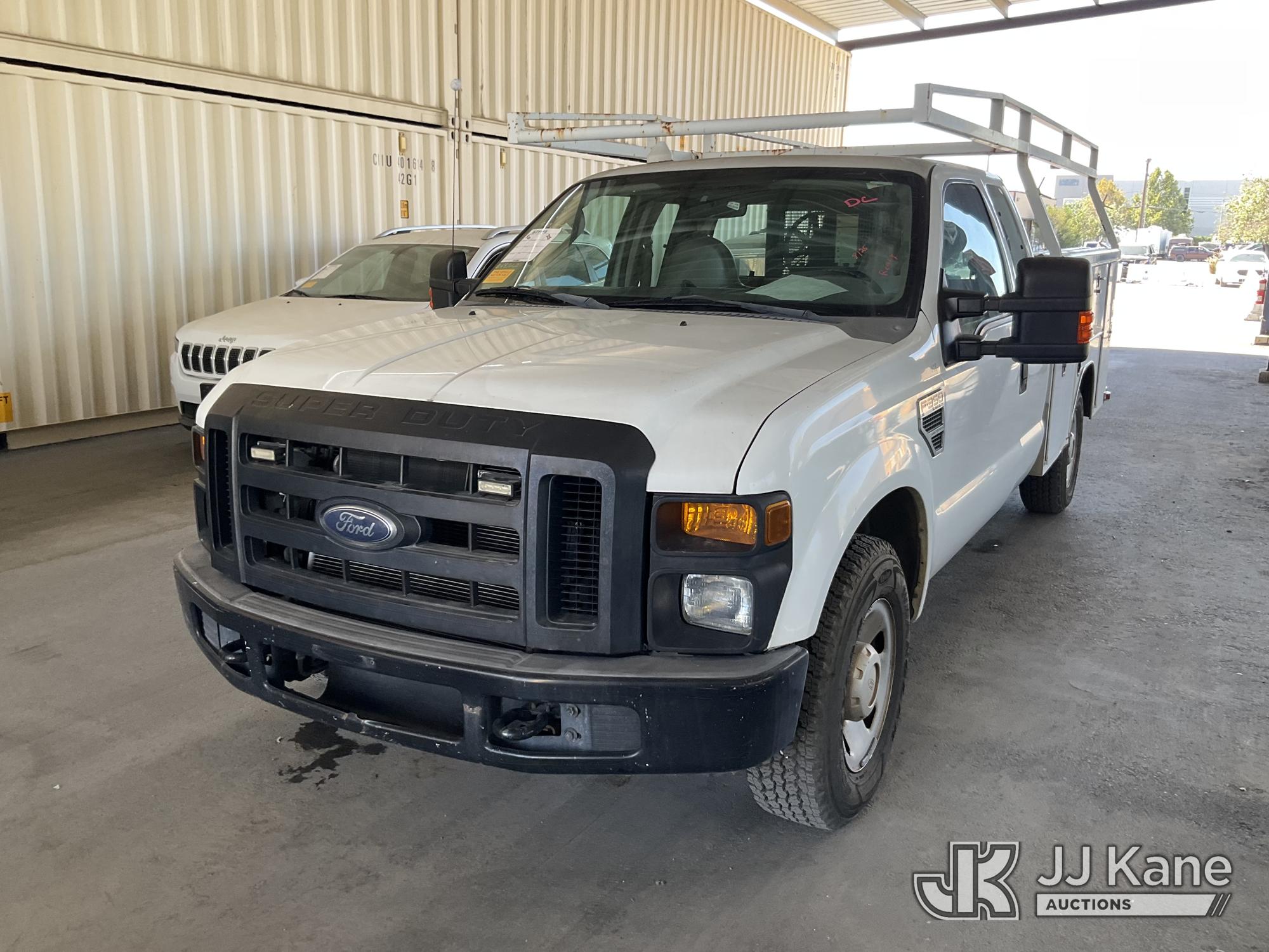 2008 Ford F-350 SD Extended-Cab Service Truck